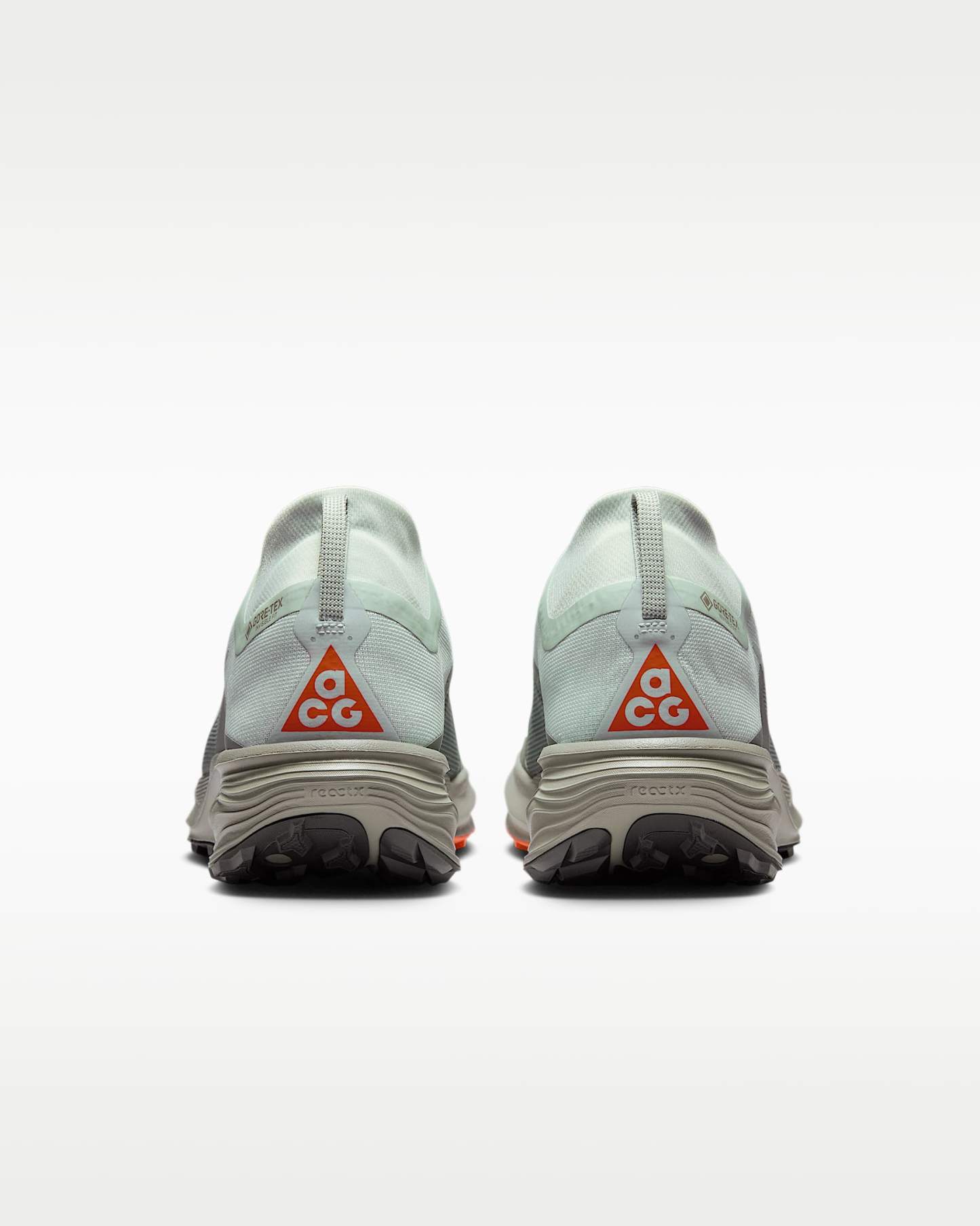 ACG 페가수스 트레일 GORE-TEX 남성 워터프루프 트레일 러닝화 - 라이트 실버/라이트 아미/세이프티 오렌지/라이트 실버