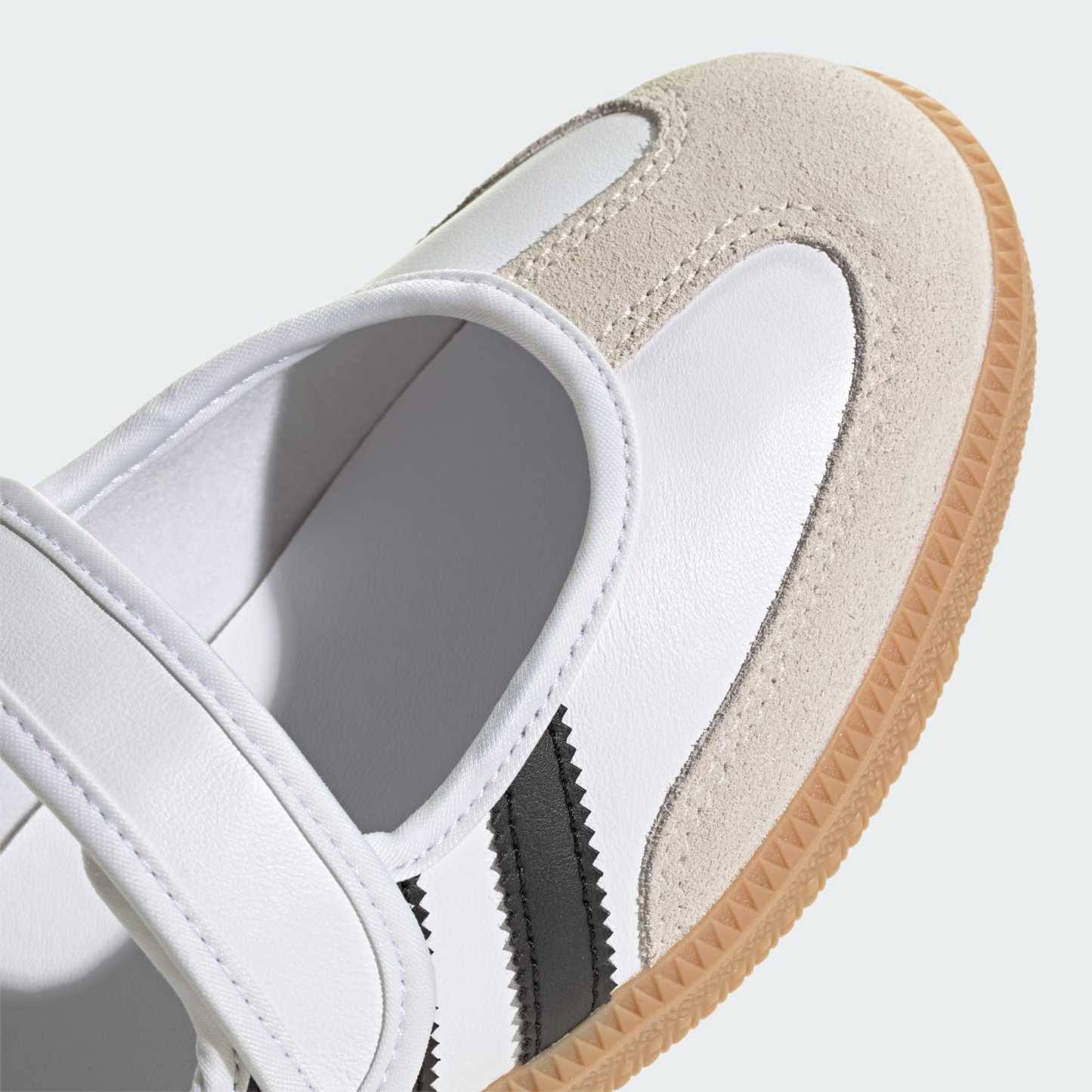 삼바 제인 - Cloud White / Alumina / Core Black