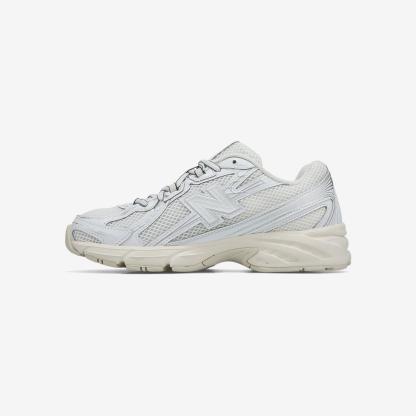U7401P5 - White
