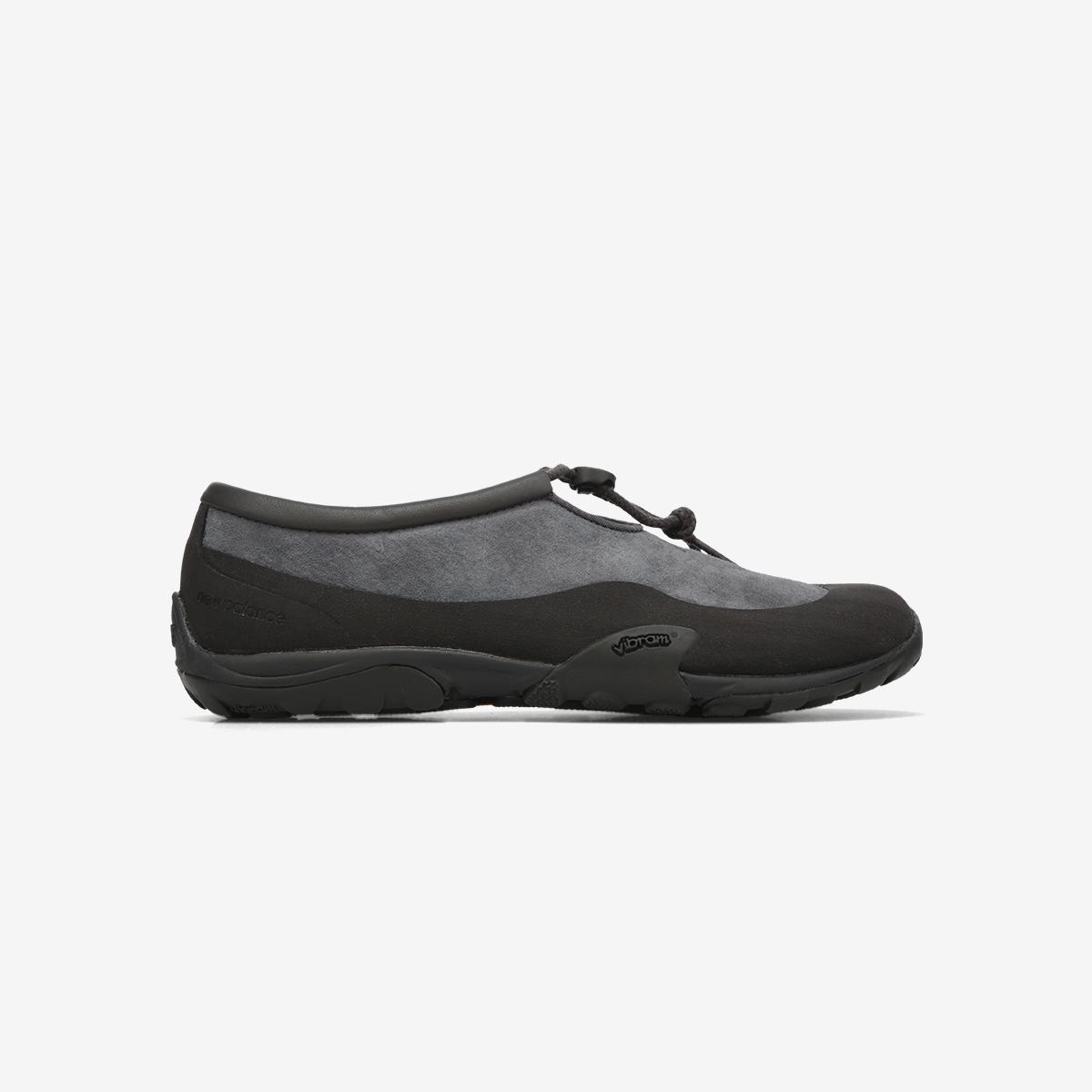MT10T8WQ - Black