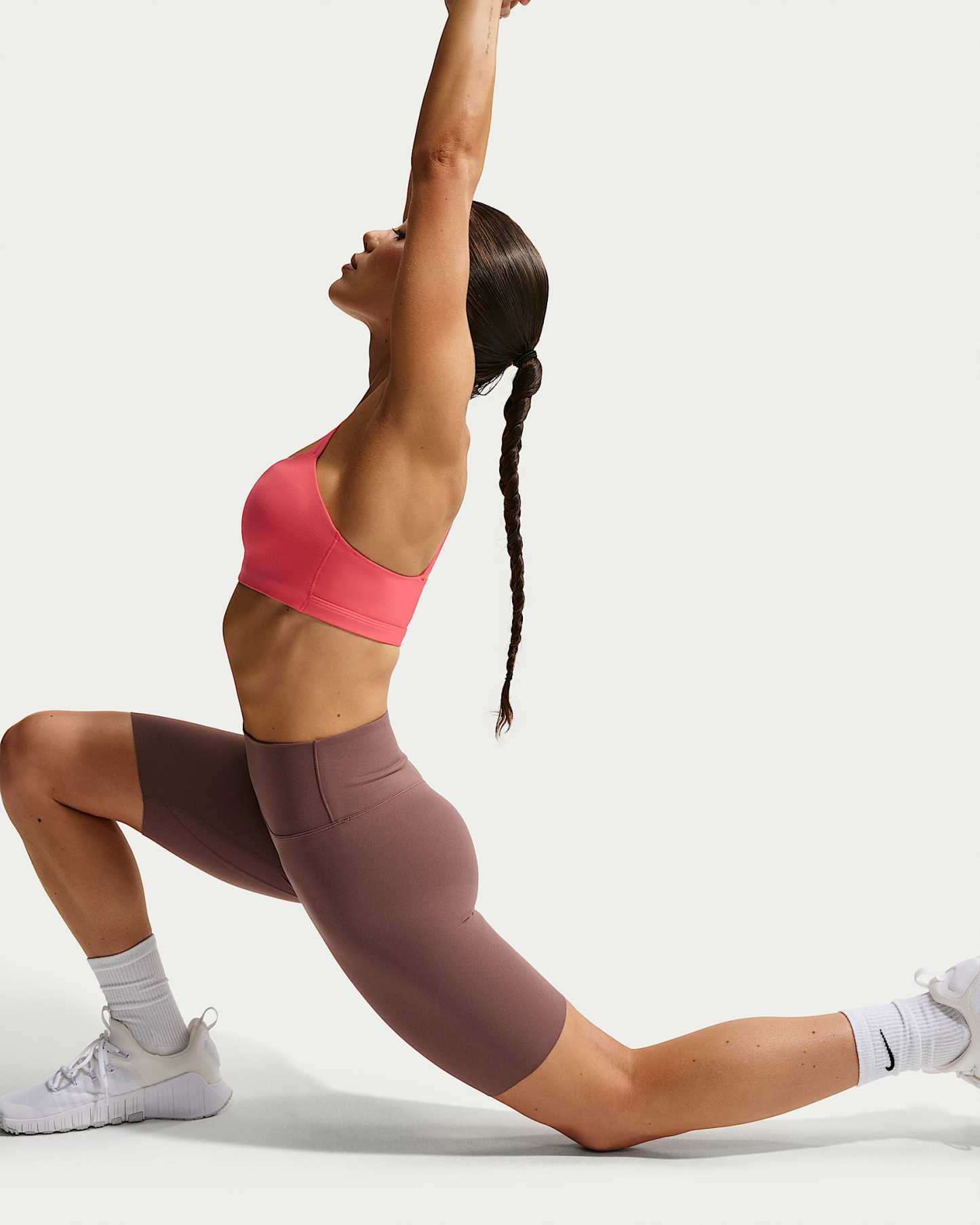 Nike Zenvy Yüksek Belli 20 cm Kadın Bisiklet Şortu - Tattoo/Beyaz