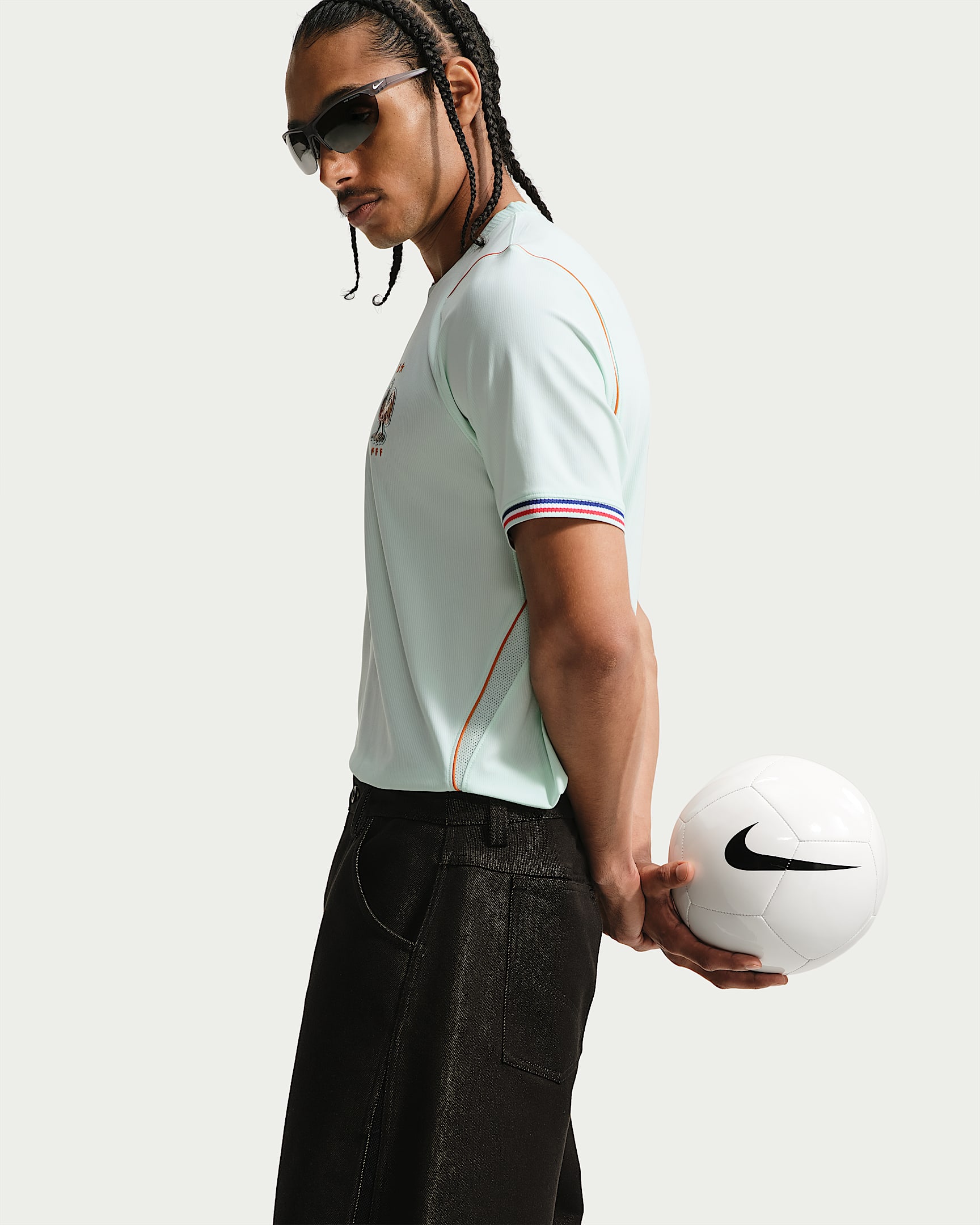 Fransa Milli Takımı 2026 Stadyum Deplasman Nike Dri-FIT Erkek Futbol Forması - Igloo/Monarch/Monarch