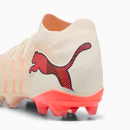 FUTURE 9 MATCH FG/AG UNISEX Krampon - Sugared Almond-PUMA White-Ultra Red-PUMA Black - 109135_01 - Görsel 3