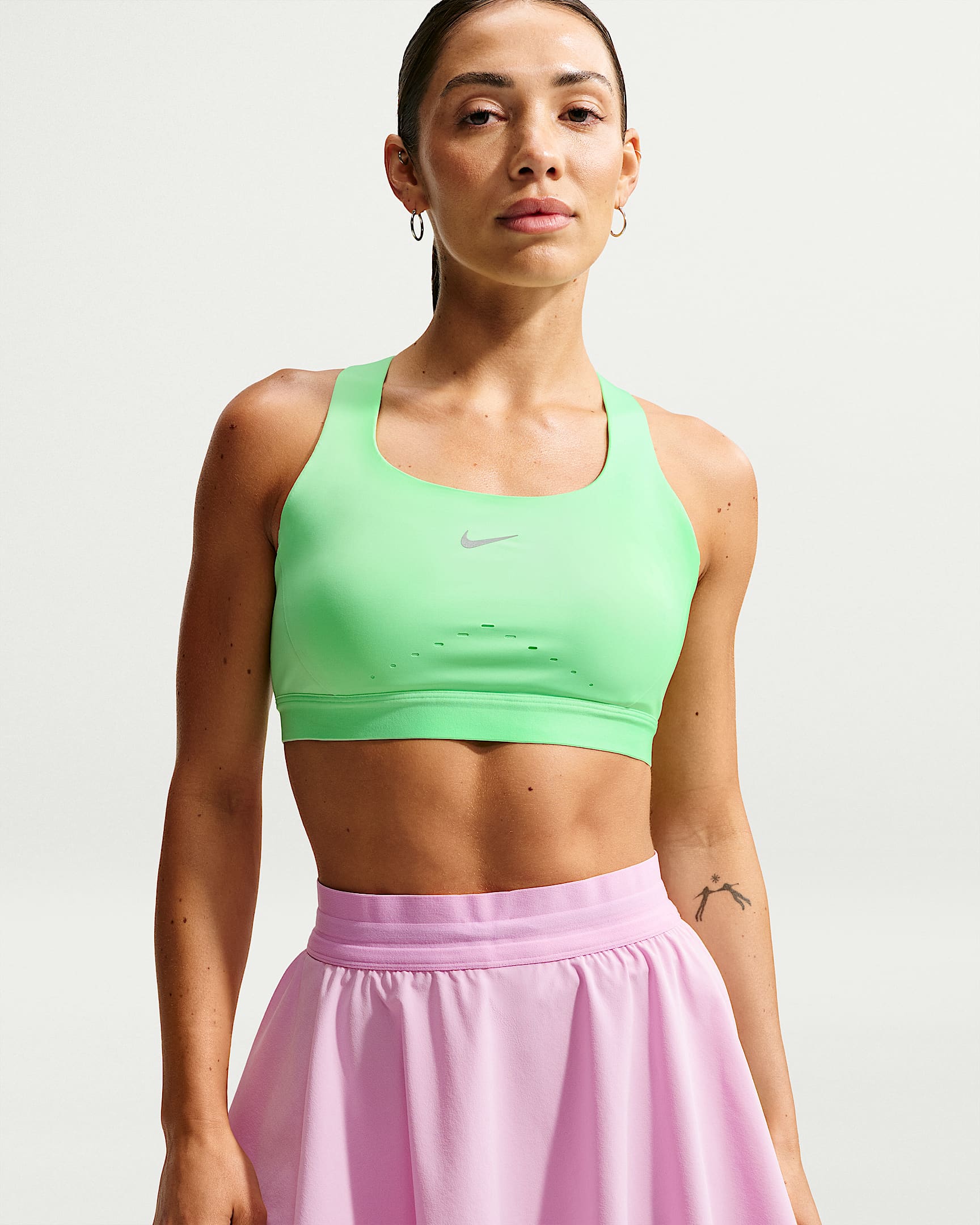 Nike Swift Yüksek Destekli Hafif Astarlı Kadın Spor Sütyeni - Illusion Green