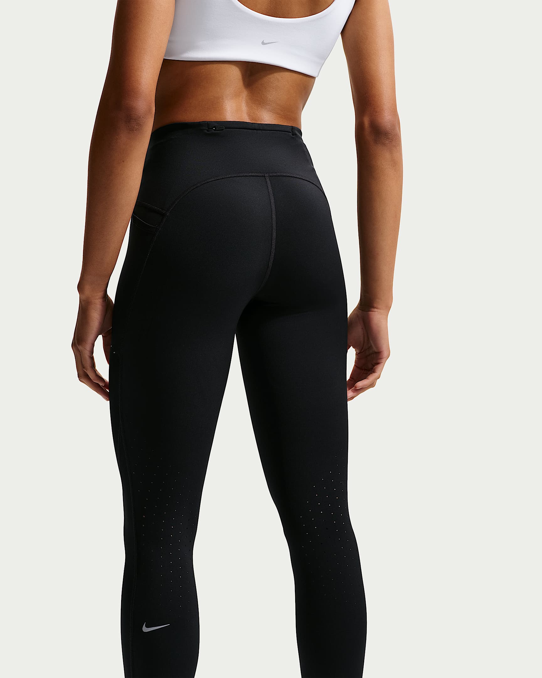 Nike Swift Yüksek Belli Bilek Üstü Cepli Kadın Koşu Taytı - Siyah