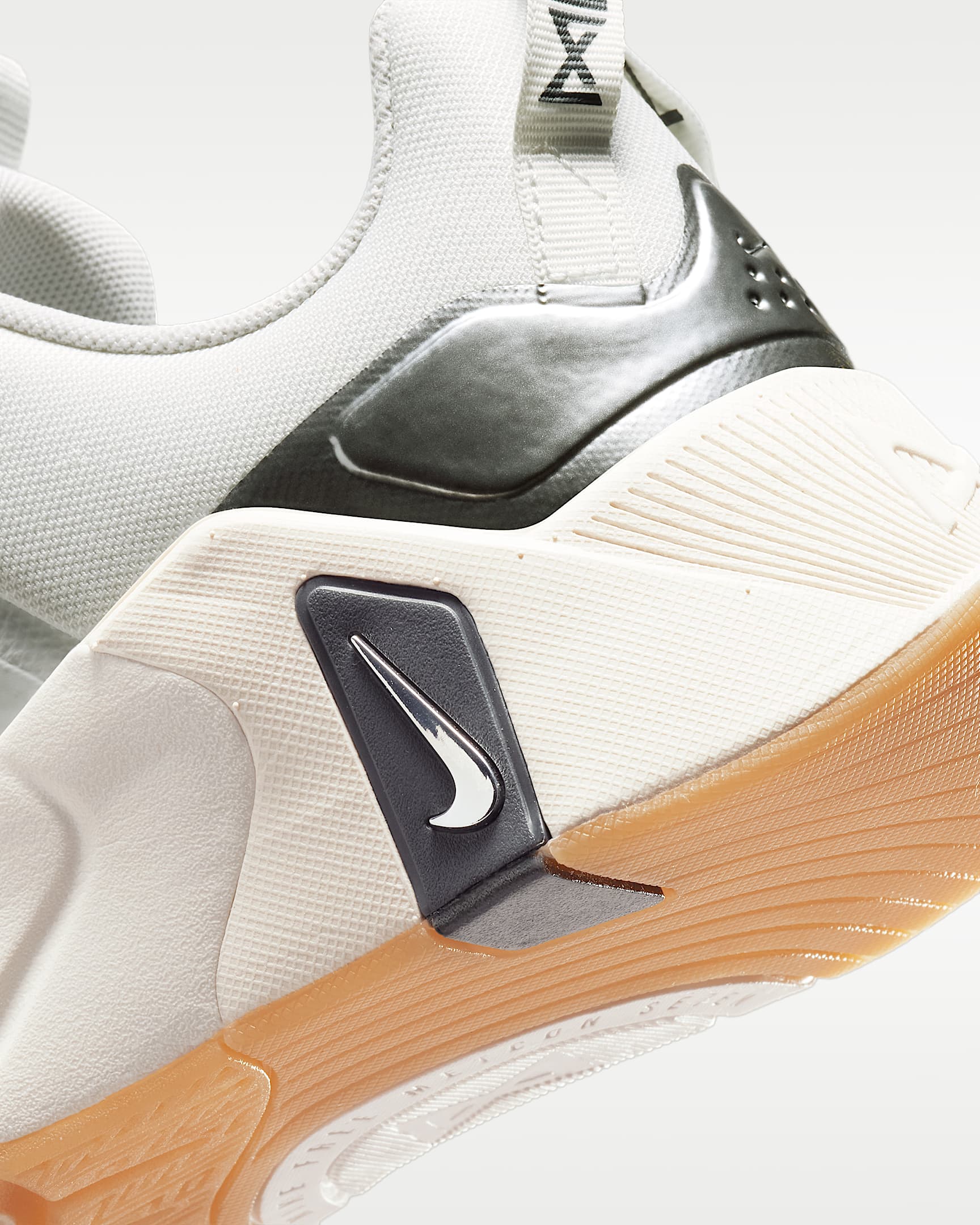 Nike Free Metcon 7 Kadın Antrenman Ayakkabısı - Summit White/Anthracite/Phantom/Metallic Silver