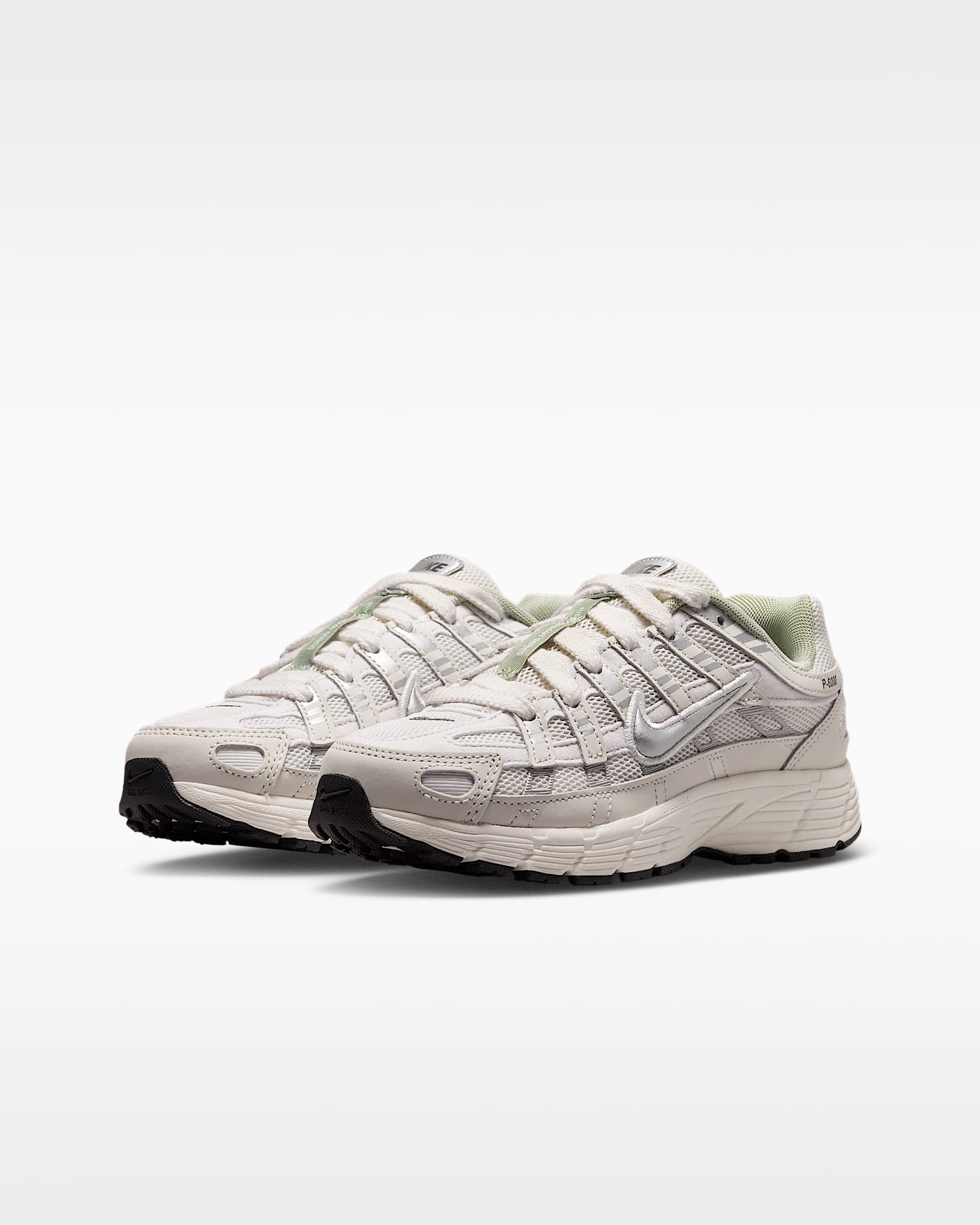 Nike P-6000 Genç Çocuk Ayakkabısı - Platinum Tint/Sail/Anthracite/Metallic Silver