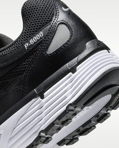 Nike P-6000 Ayakkabı - Siyah/Beyaz/Metallic Silver/Siyah