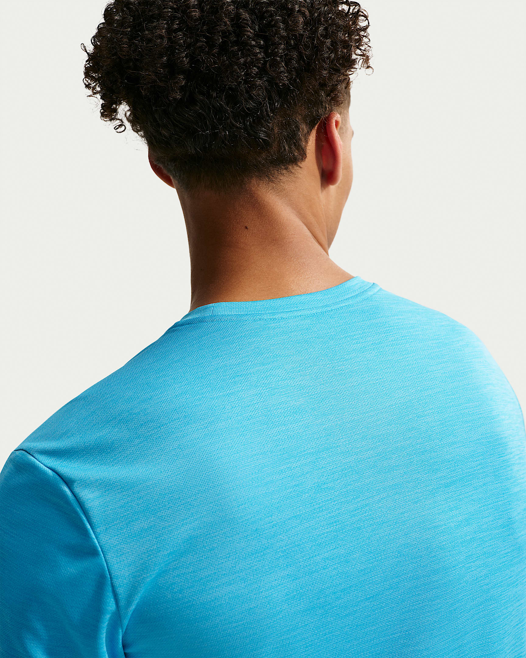 Nike Miler Dri-FIT Kısa Kollu Erkek Koşu Üstü - Baltic Blue/Light Current Blue/Heather