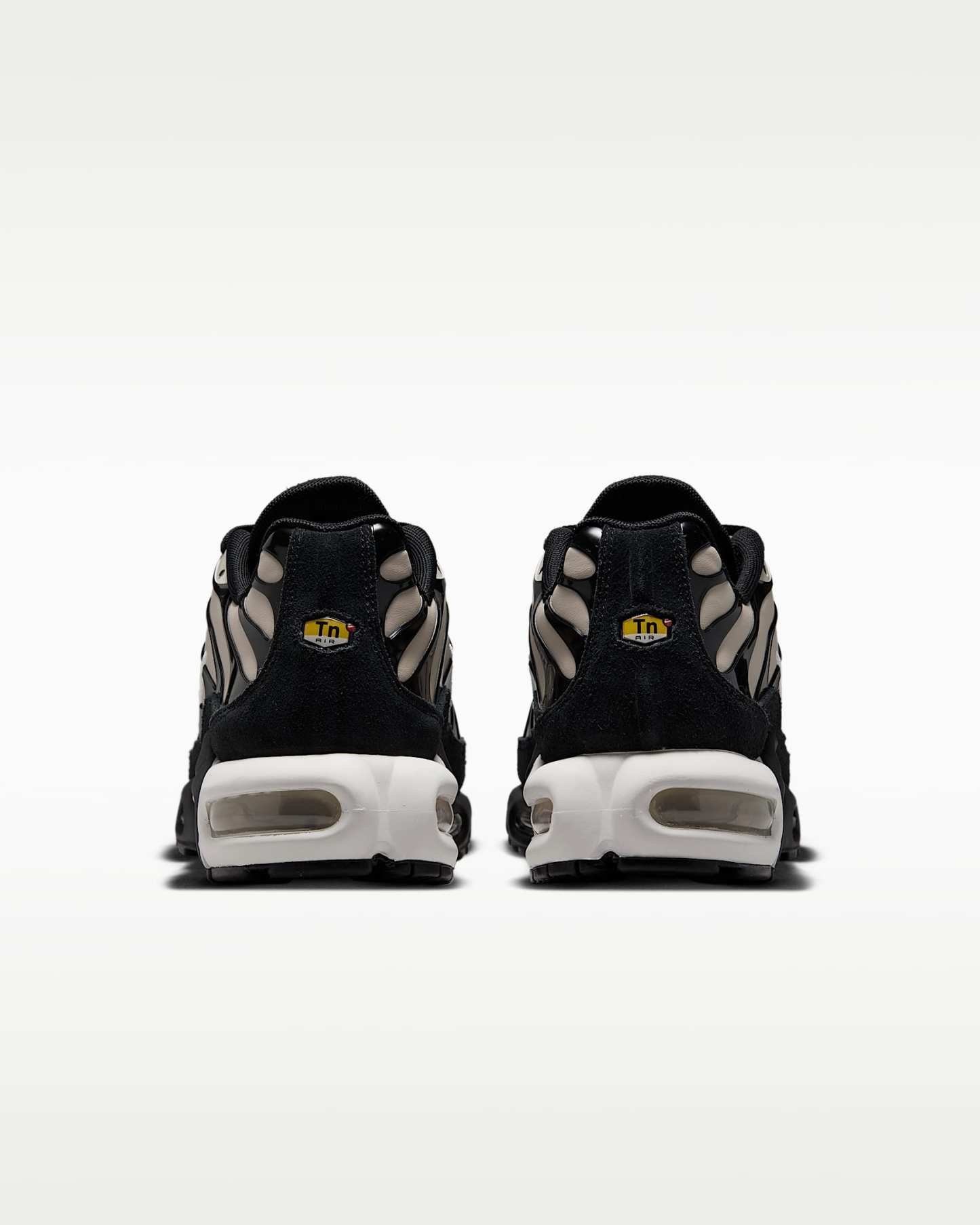 Nike Air Max Plus Kadın Ayakkabısı - Cream II/Summit White/Siyah