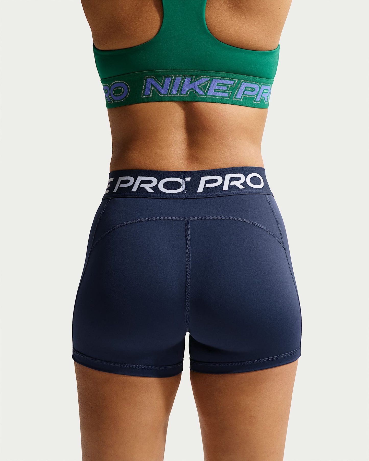 Nike Pro Normal Belli 8 cm Kadın Bisiklet Şortu - Midnight Navy/Beyaz