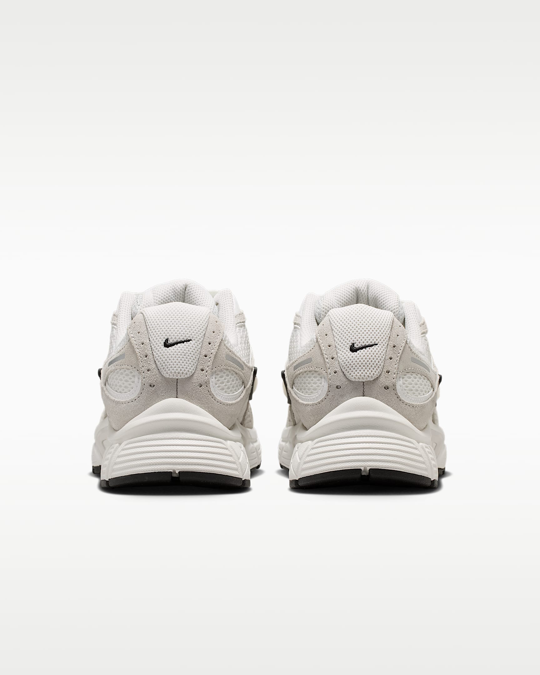 Nike V5 RNR Suede Kadın Ayakkabısı - Summit White/Photon Dust/Summit White