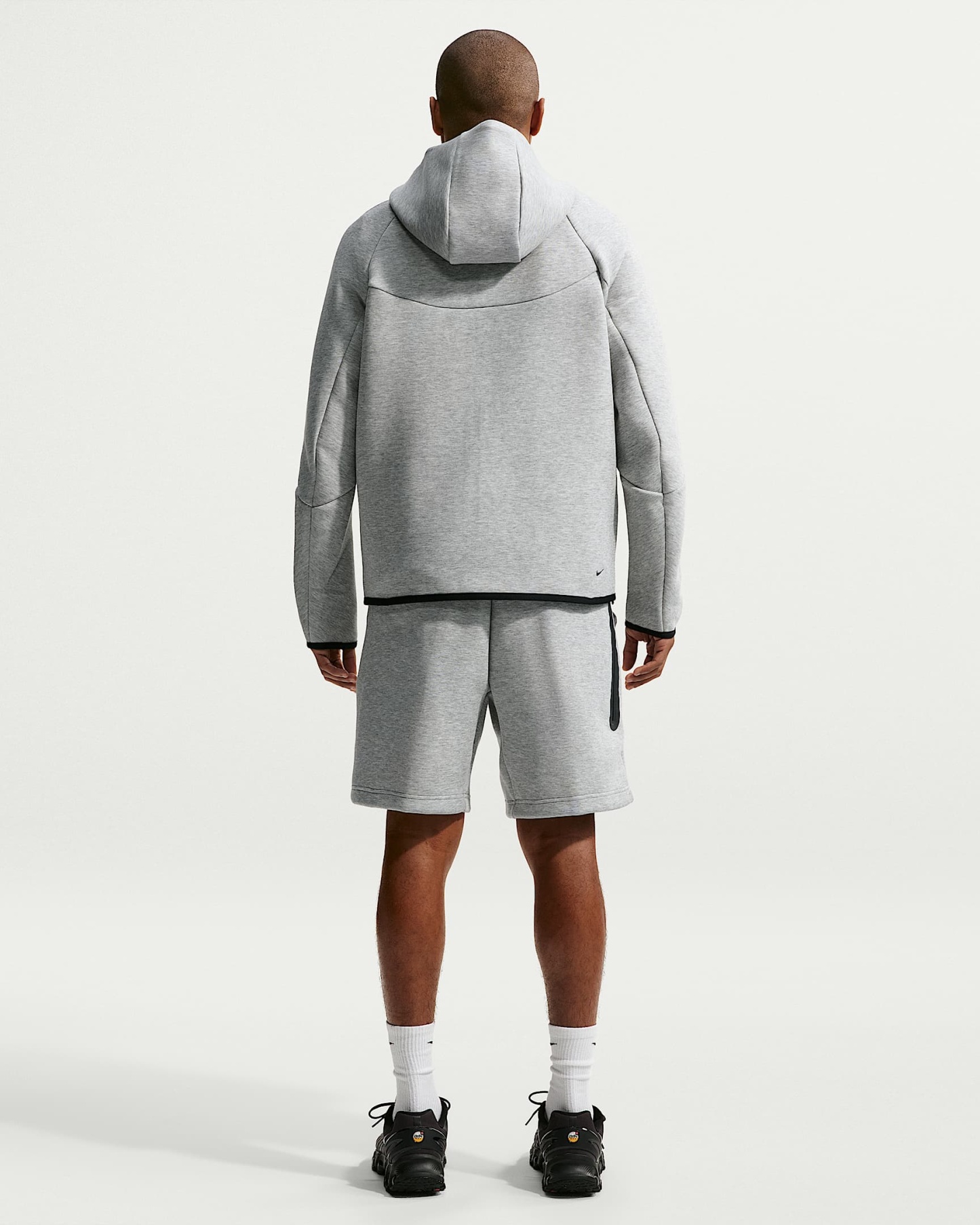 Nike Tech Fleece Erkek Şortu - Dark Grey Heather/Siyah