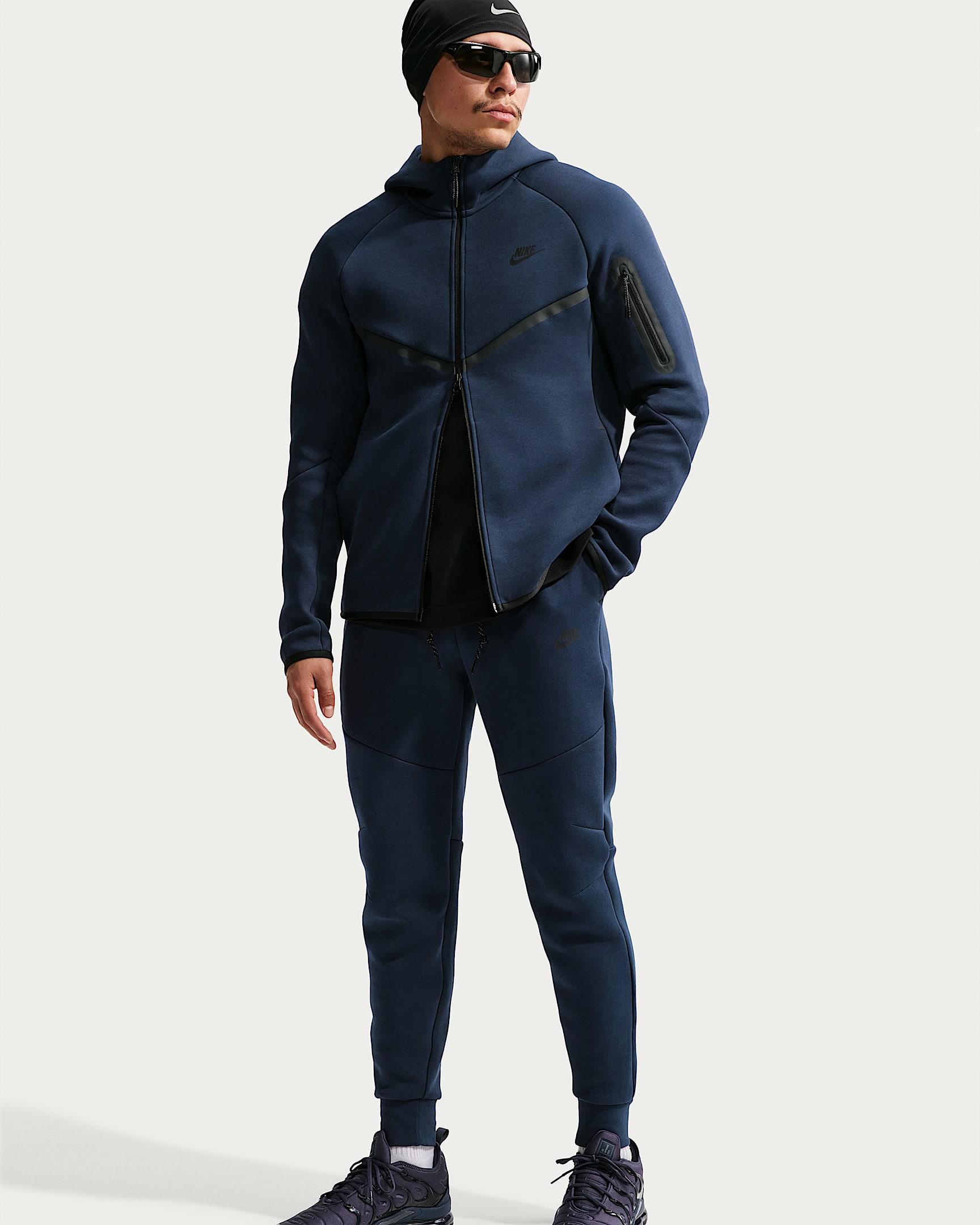 Nike Tech Fleece Erkek Jogger'ı - Obsidian/Siyah