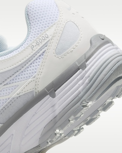 Nike P-6000 Kadın Ayakkabısı - Metallic Summit White/Pure Platinum/Wolf Grey/Beyaz