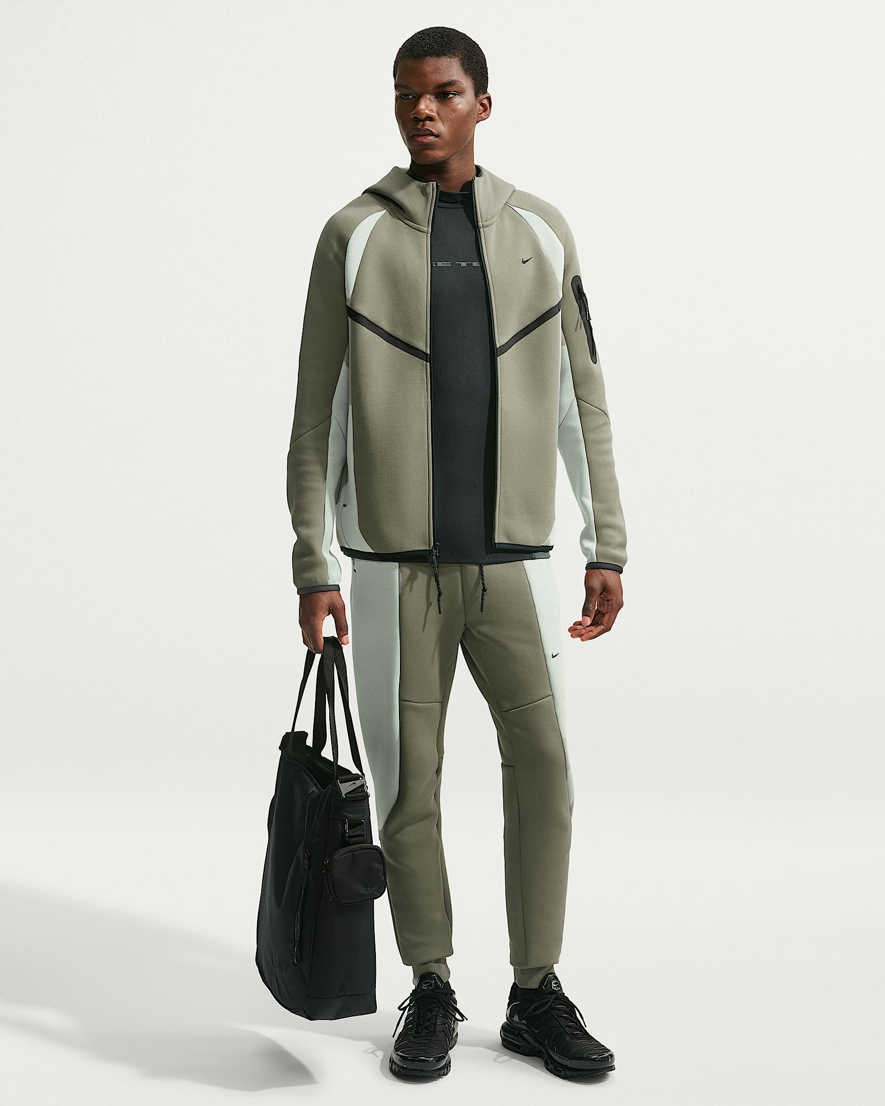 Nike Tech Renk Bloklu Tam Boy Fermuarlı Fleece Windrunner Erkek Ceketi - Silver Sage/Jade Horizon/Siyah