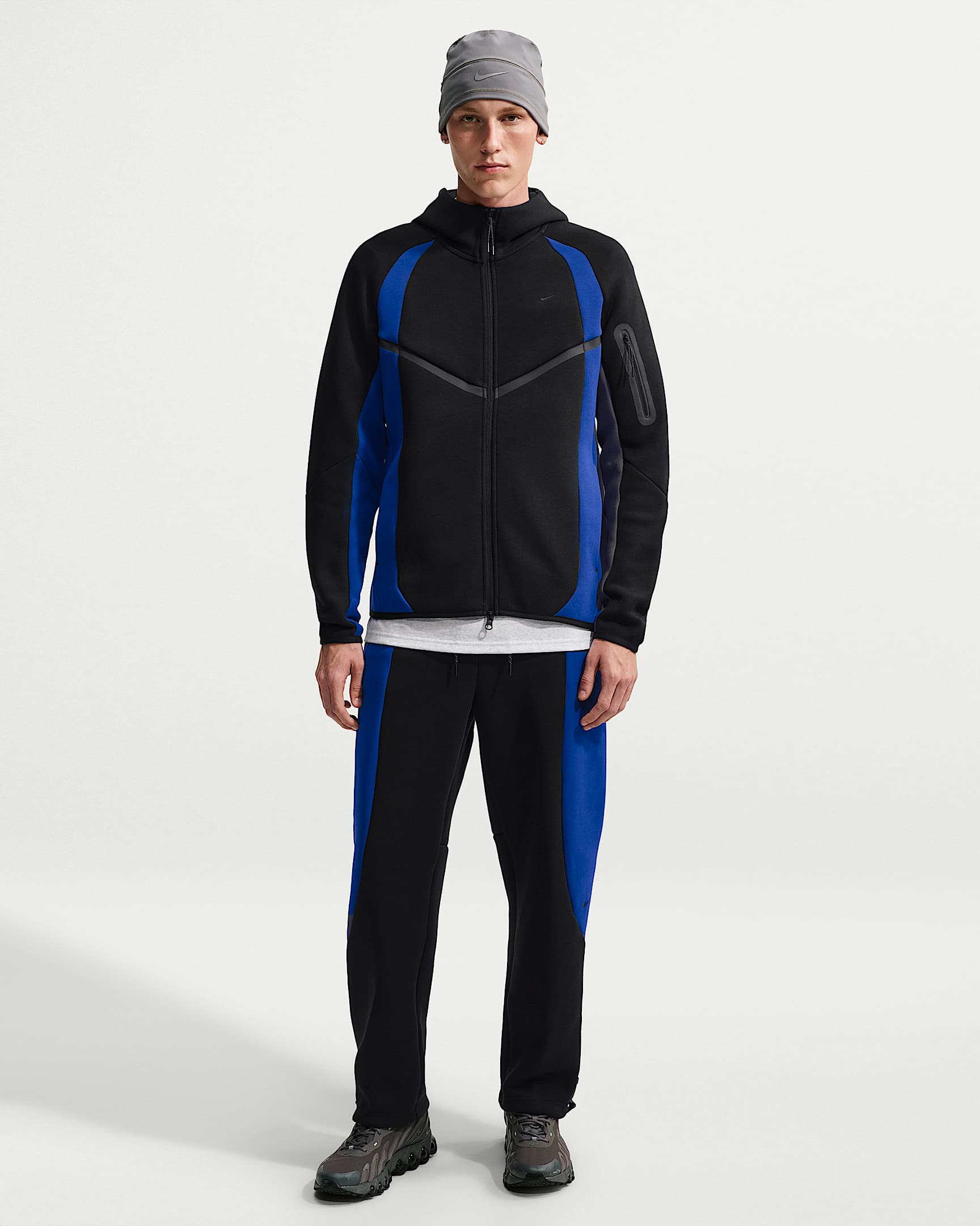 Nike Tech Renk Bloklu Tam Boy Fermuarlı Fleece Windrunner Erkek Ceketi - Siyah/Old Royal/Siyah