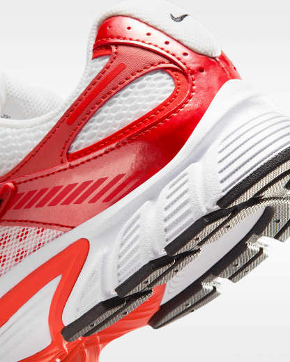 Nike V5 RNR Erkek Ayakkabısı - Beyaz/Picante Red/Siyah