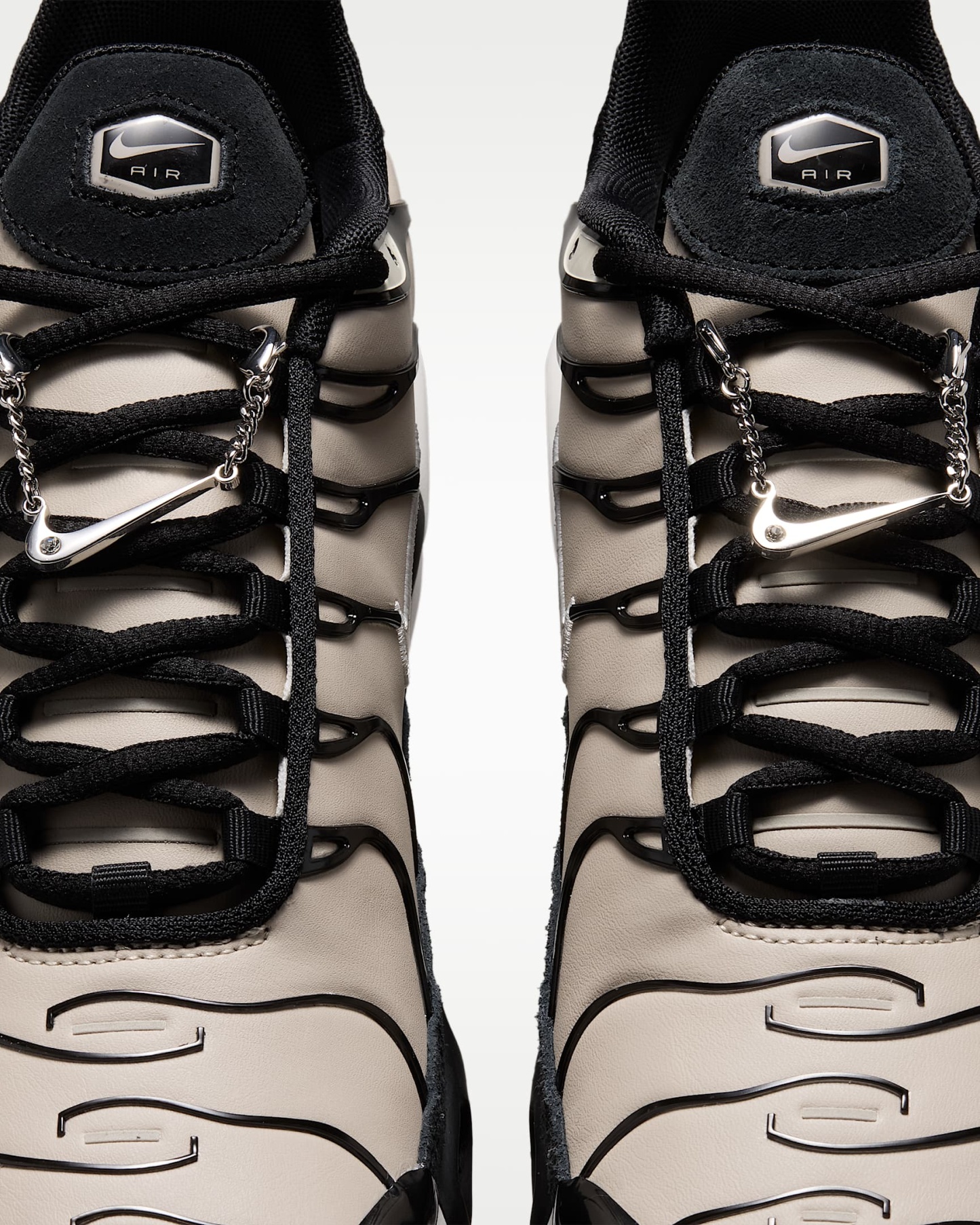Nike Air Max Plus Kadın Ayakkabısı - Cream II/Summit White/Siyah