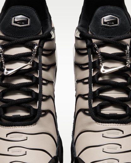 Nike Air Max Plus Kadın Ayakkabısı - Cream II/Summit White/Siyah