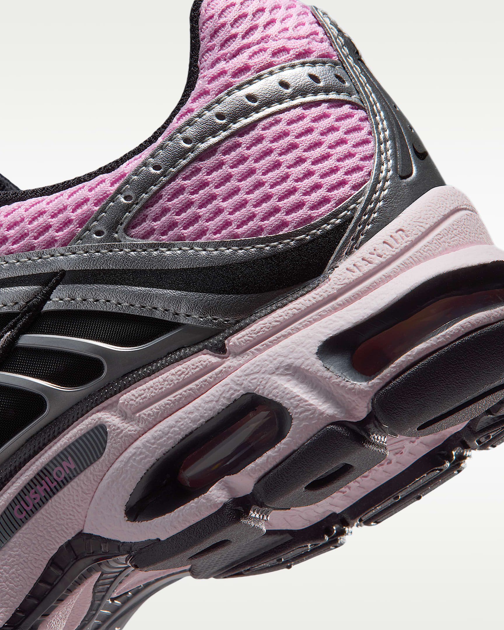 Yansıtıcı Vurgulara Sahip Nike Air Max Moto 2K Kadın Ayakkabısı - Pink Rise/Metallic Silver/Siyah/Pearl Pink