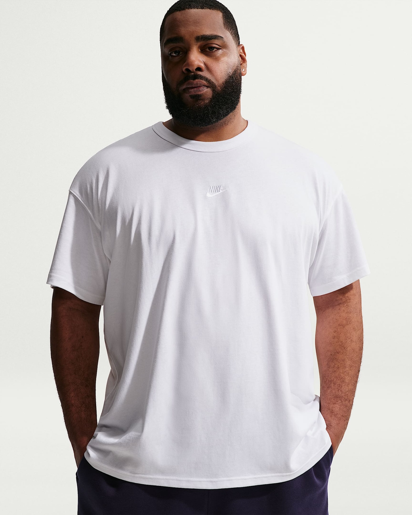 Nike Sportswear Premium Essentials Erkek Tişörtü - Beyaz