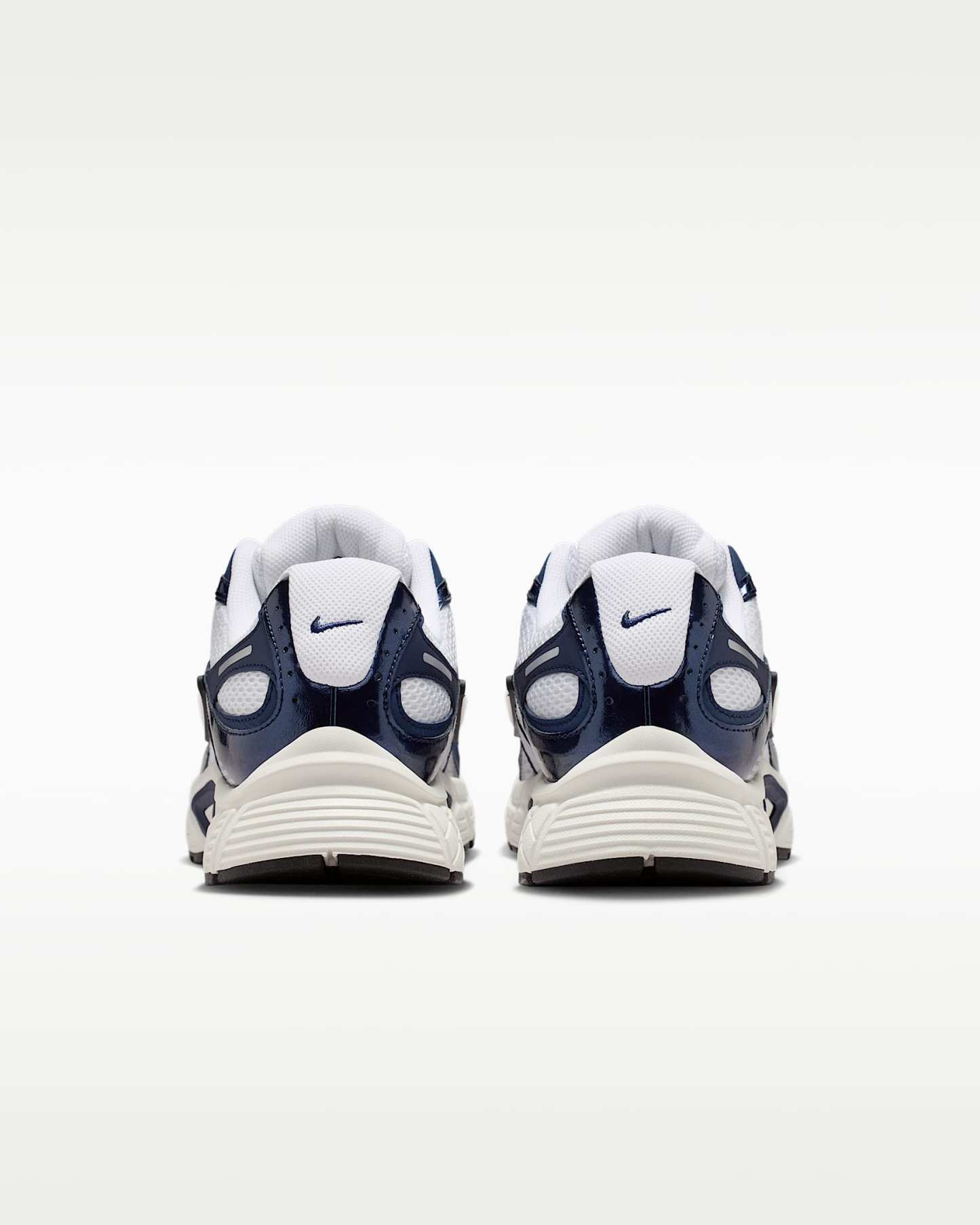 Nike V5 RNR Erkek Ayakkabısı - Beyaz/Midnight Navy/Metallic Silver/Beyaz