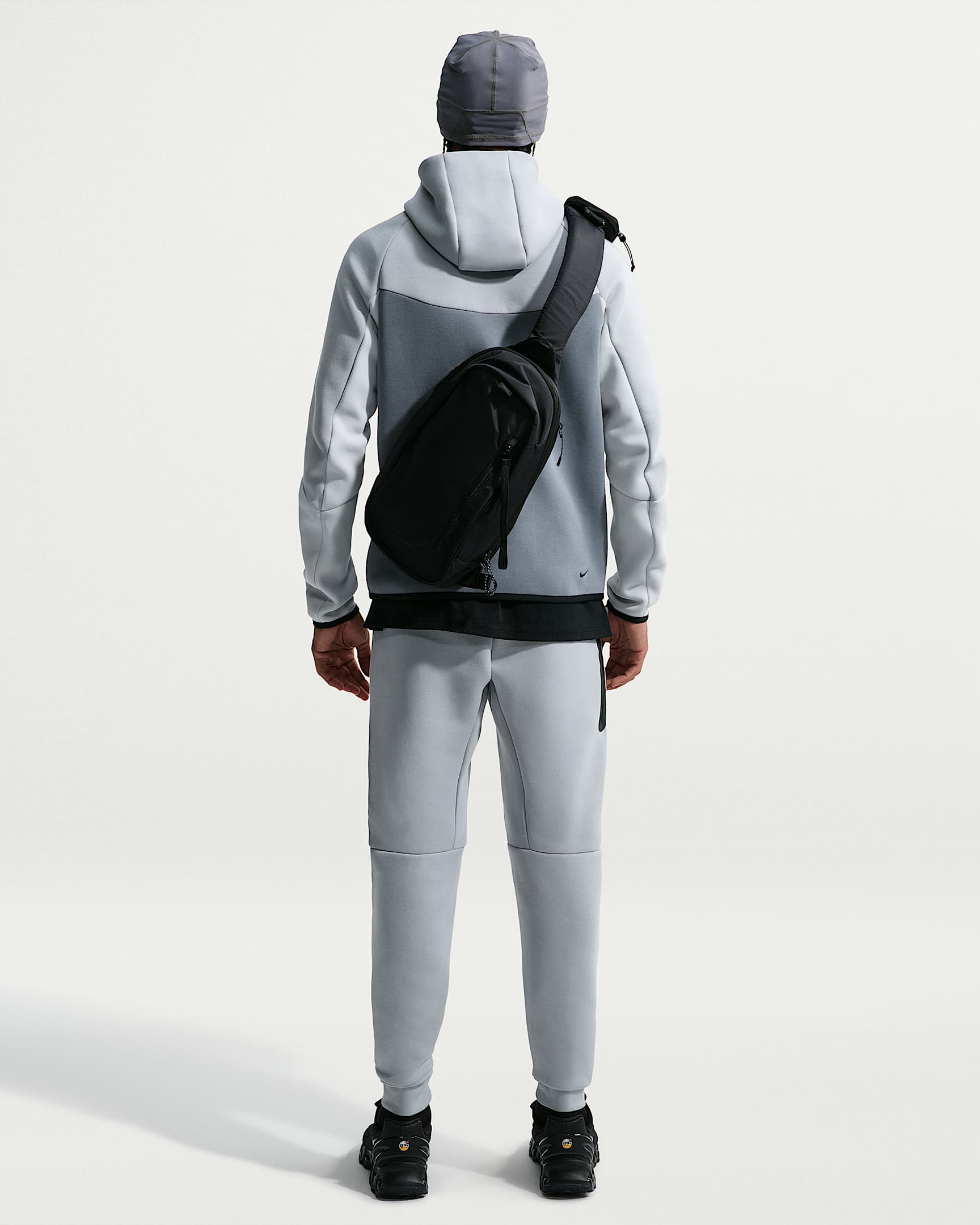 Nike Tech Fleece Erkek Jogger'ı - Light Smoke Grey/Cool Grey/Volt