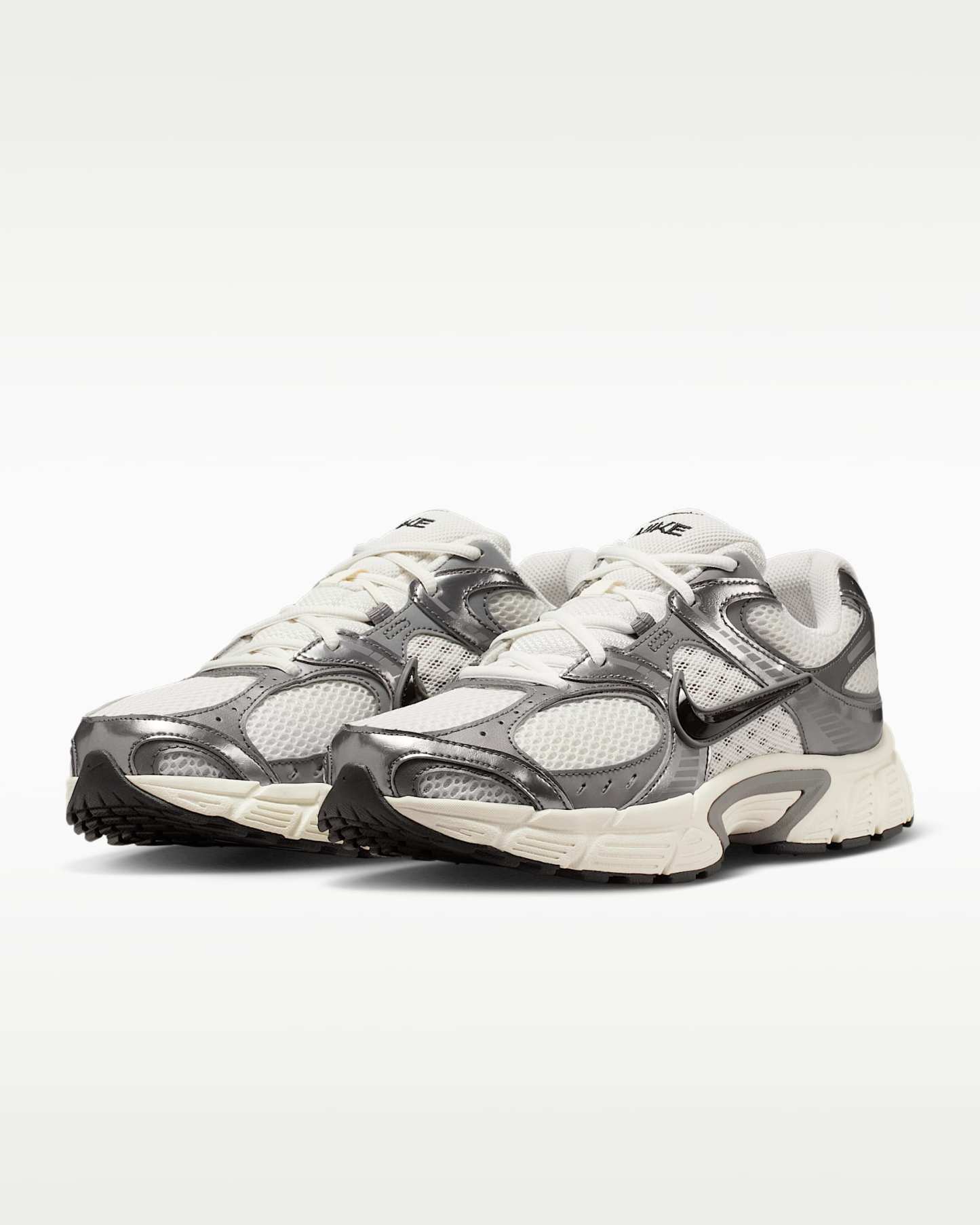 Nike V5 RNR Erkek Ayakkabısı - Phantom/Pencil Point/Siyah