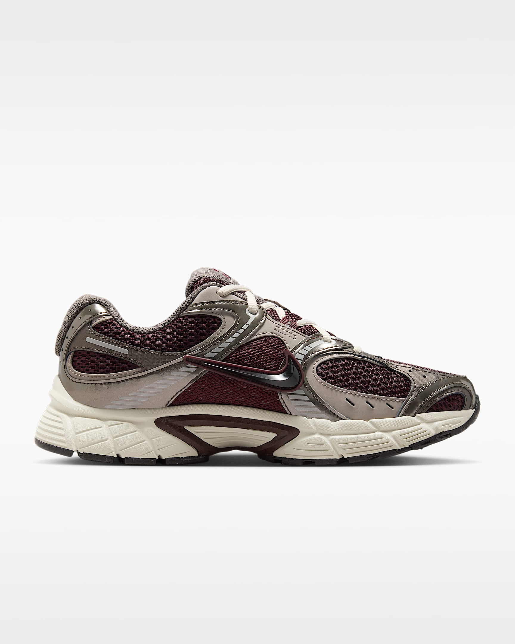 Nike V5 RNR Yansıtıcı Tasarım Vurgulu Kadın Ayakkabısı - Burgundy Crush/College Grey/Light Orewood Brown/Siyah