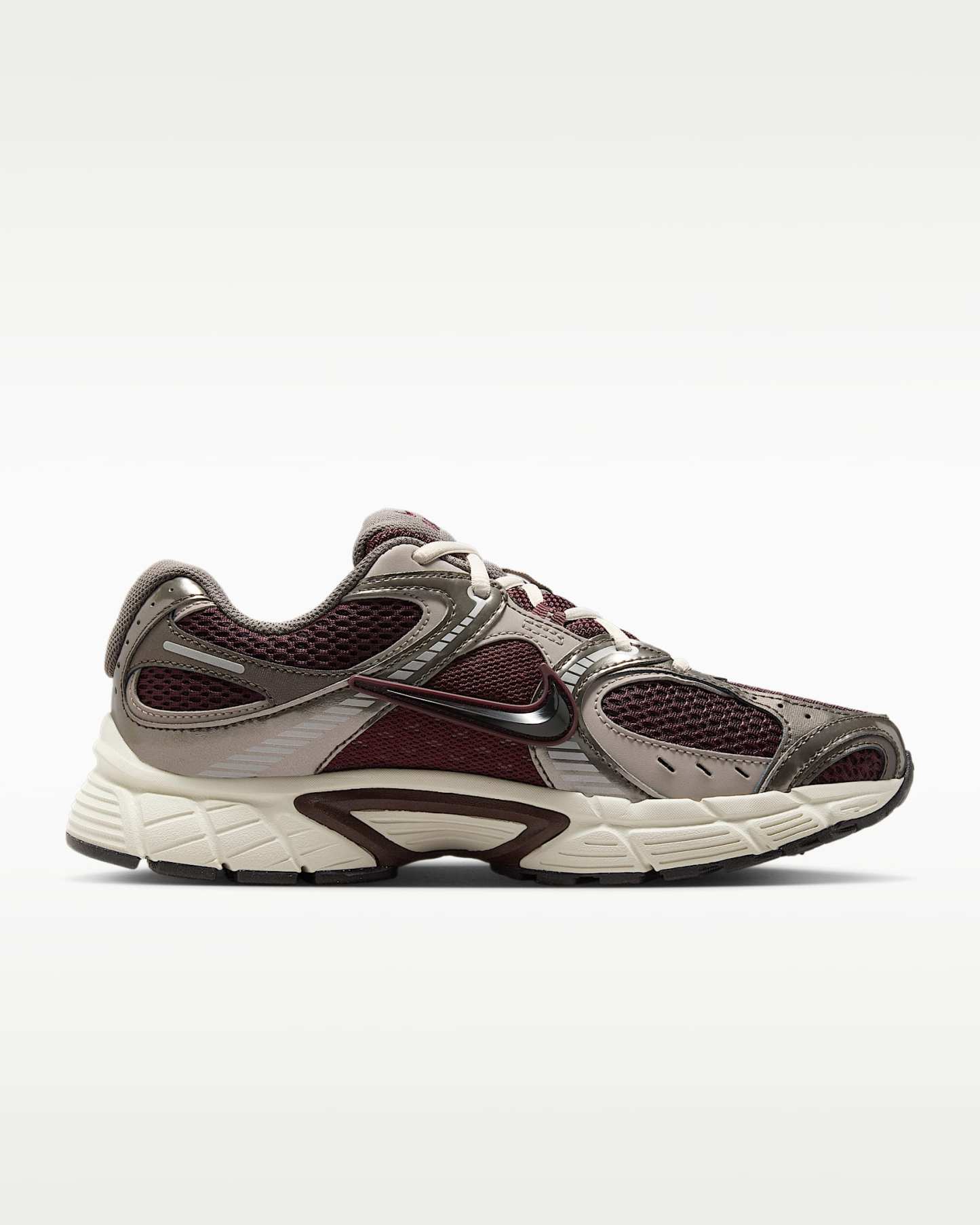 Nike V5 RNR Yansıtıcı Tasarım Vurgulu Kadın Ayakkabısı - Burgundy Crush/College Grey/Light Orewood Brown/Siyah