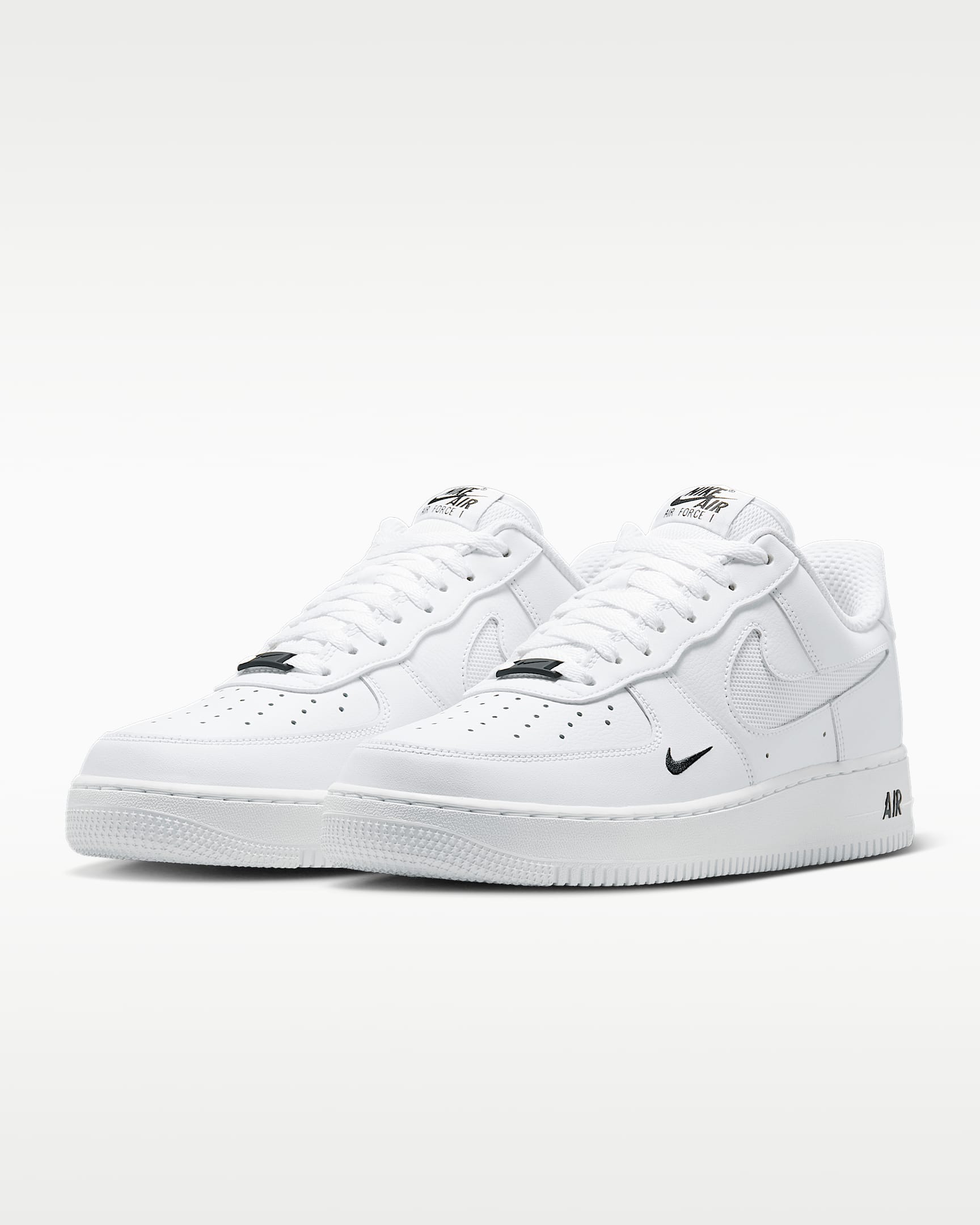 Nike Air Force 1 '07 LV8 Erkek Ayakkabısı - Beyaz/Siyah/Reflect Silver