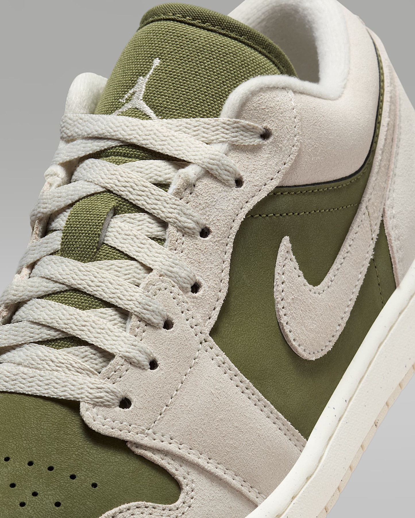Air Jordan 1 Low SE Erkek Ayakkabısı - Medium Olive/Sail/Light Orewood Brown