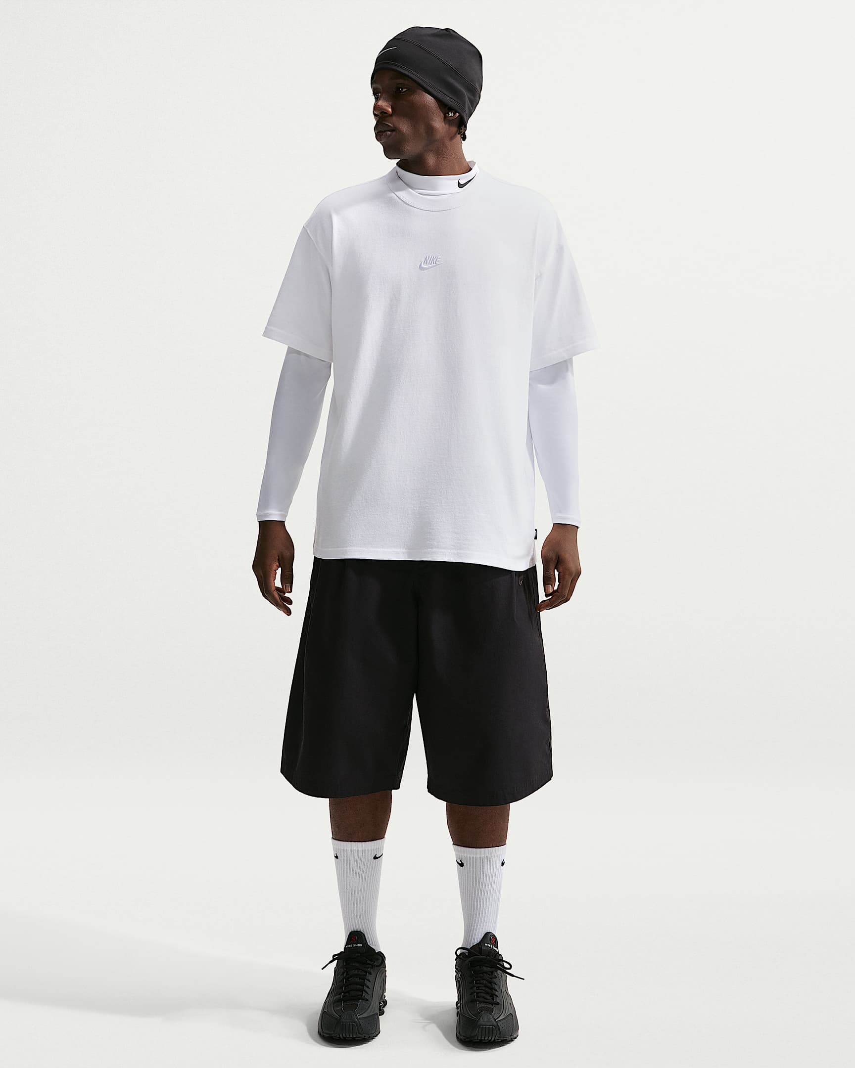 Nike Sportswear Premium Essentials Erkek Tişörtü - Beyaz
