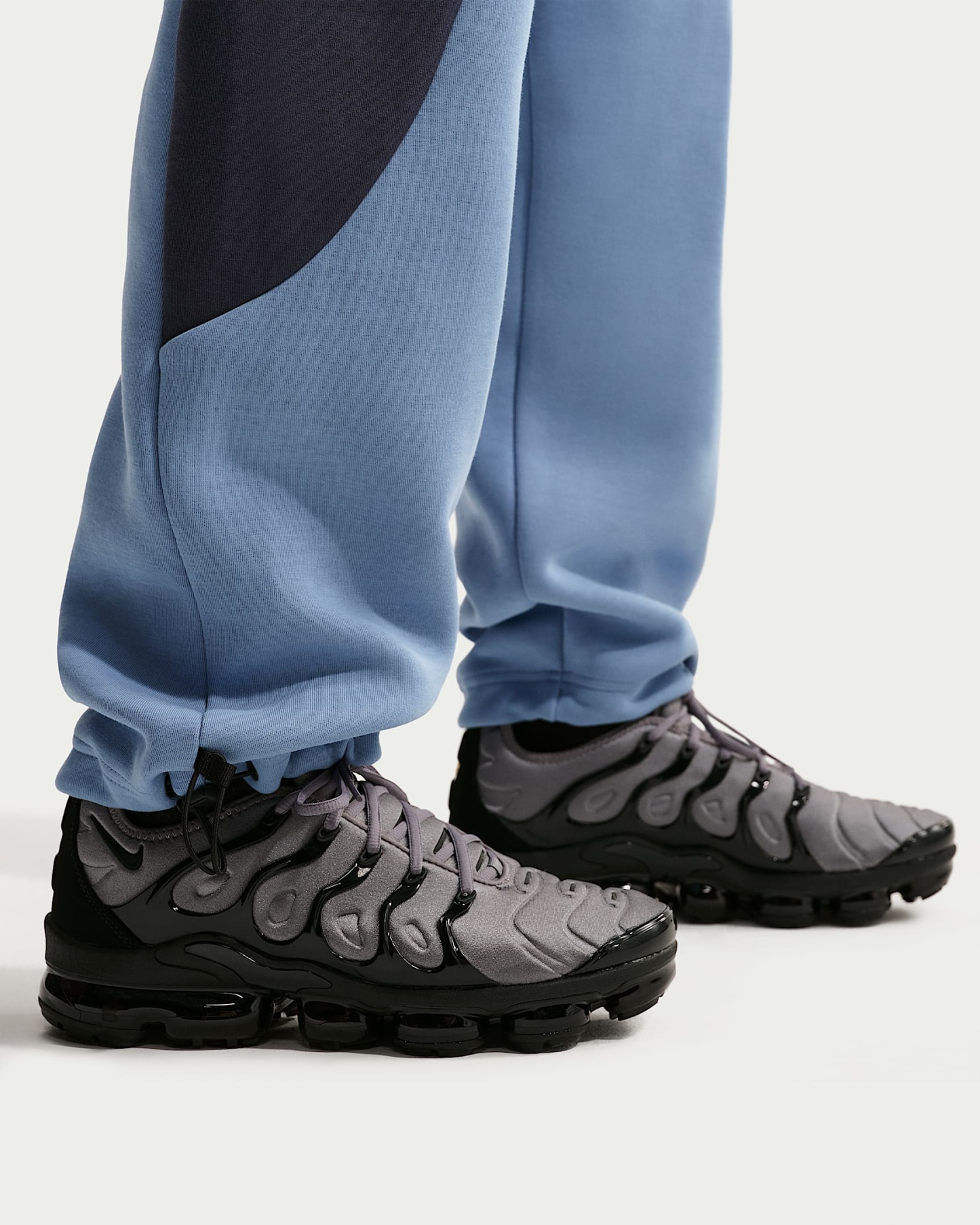 Nike Tech Renk Bloklu Açık Paçalı Fleece Erkek Eşofman Altı - Work Blue/Thunder Blue/Siyah