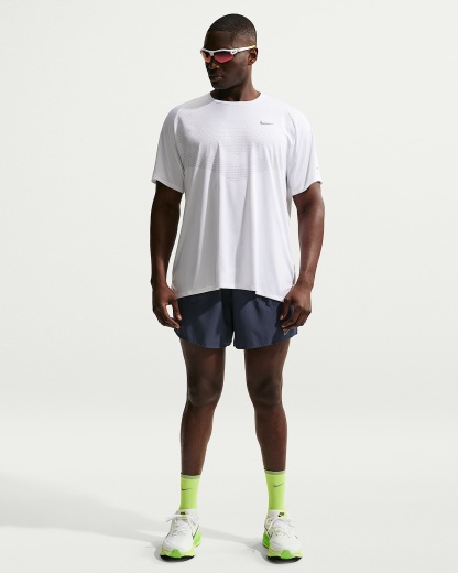Nike Stride Dri-FIT ADV Kısa Kollu Erkek Koşu Üstü - Beyaz