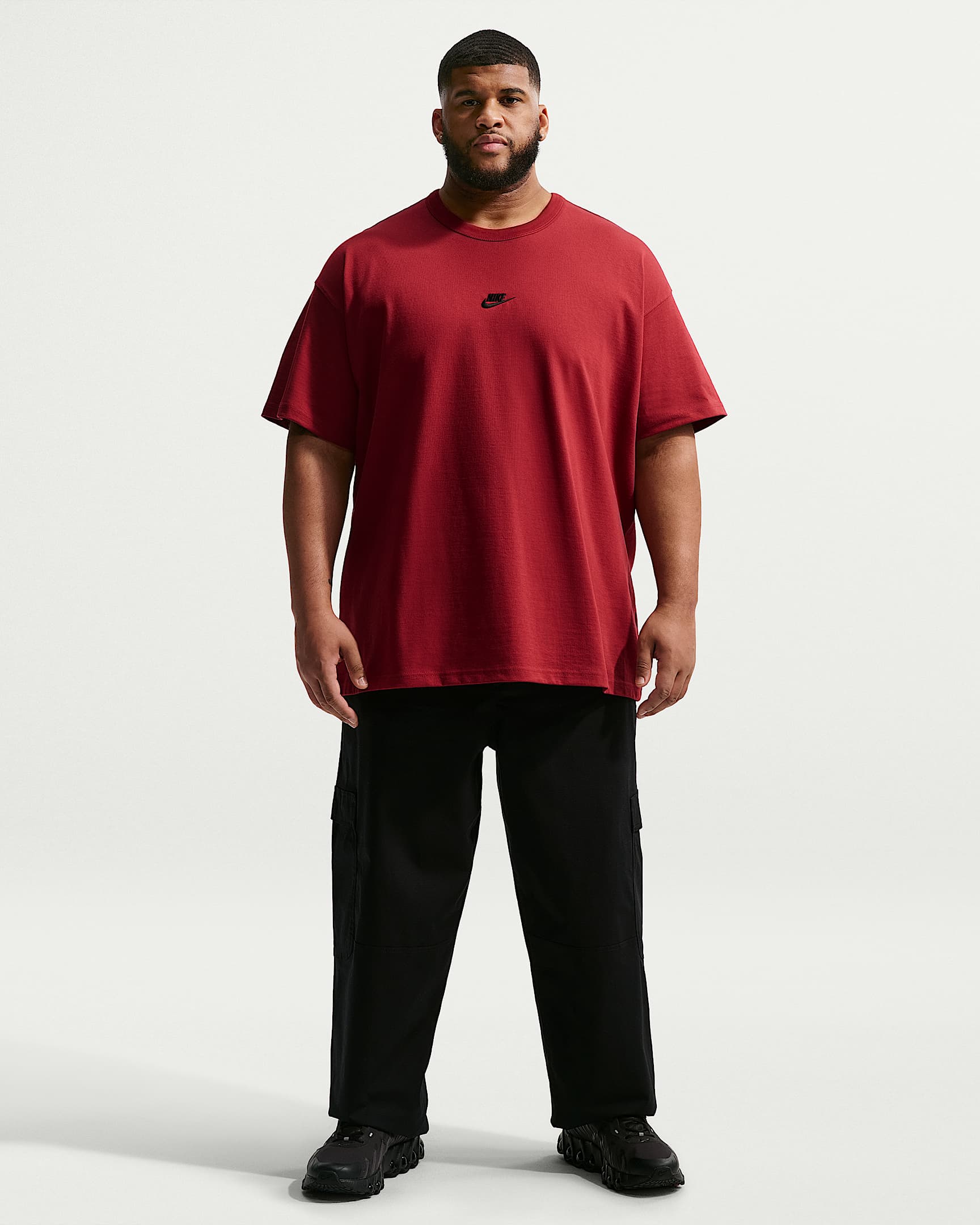 Nike Sportswear Premium Essentials Erkek Tişörtü - Team Crimson
