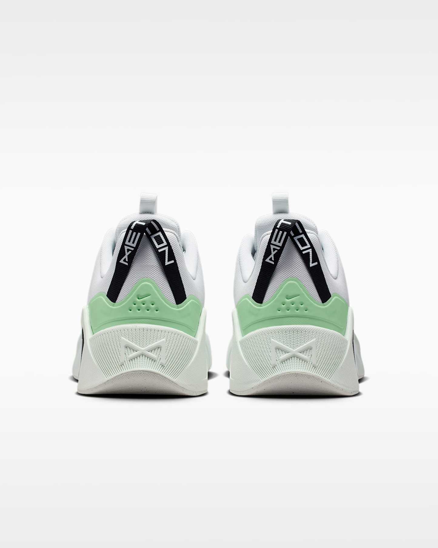 Nike Free Metcon 7 Kadın Antrenman Ayakkabısı - Off White/Cucumber Calm/Barely Green/Beyaz
