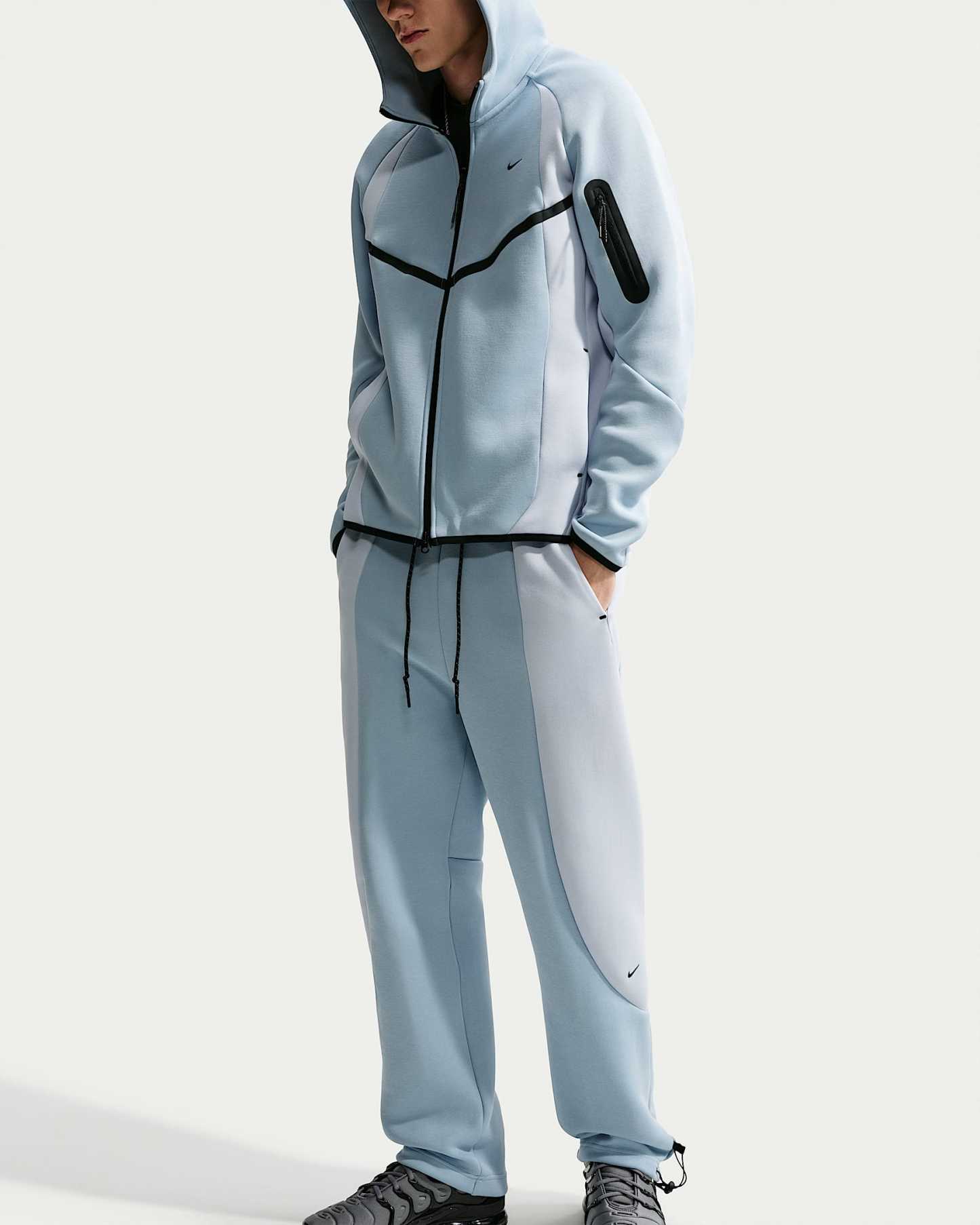 Nike Tech Renk Bloklu Açık Paçalı Fleece Erkek Eşofman Altı - Light Armory Blue/Football Grey/Siyah