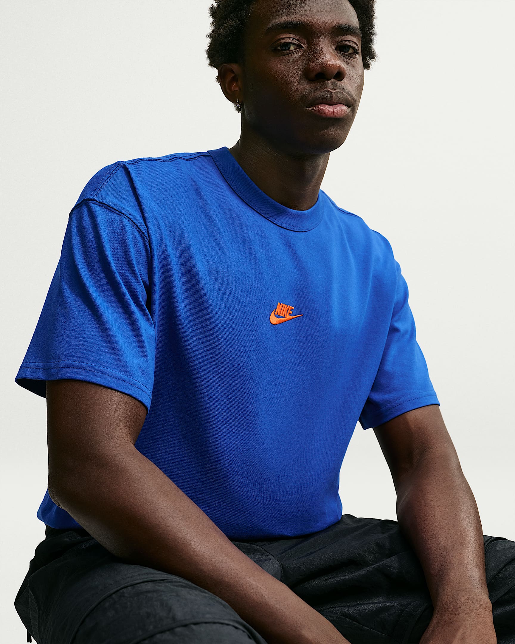 Nike Sportswear Premium Essentials Erkek Tişörtü - Old Royal