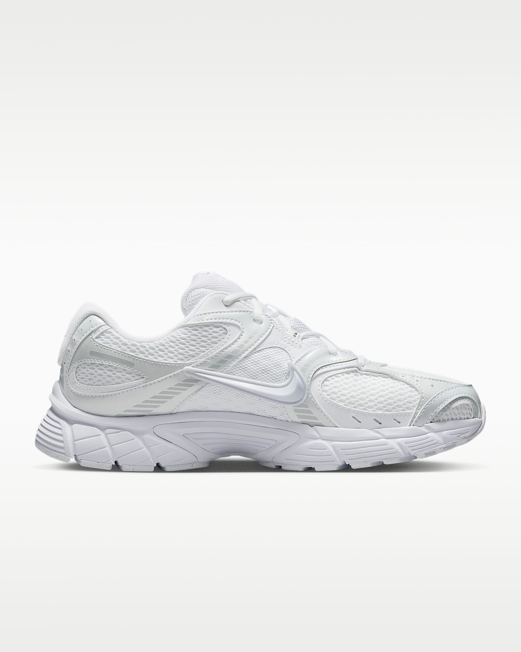 Nike V5 RNR Erkek Ayakkabısı - Beyaz/Siyah/Metallic Silver/Beyaz