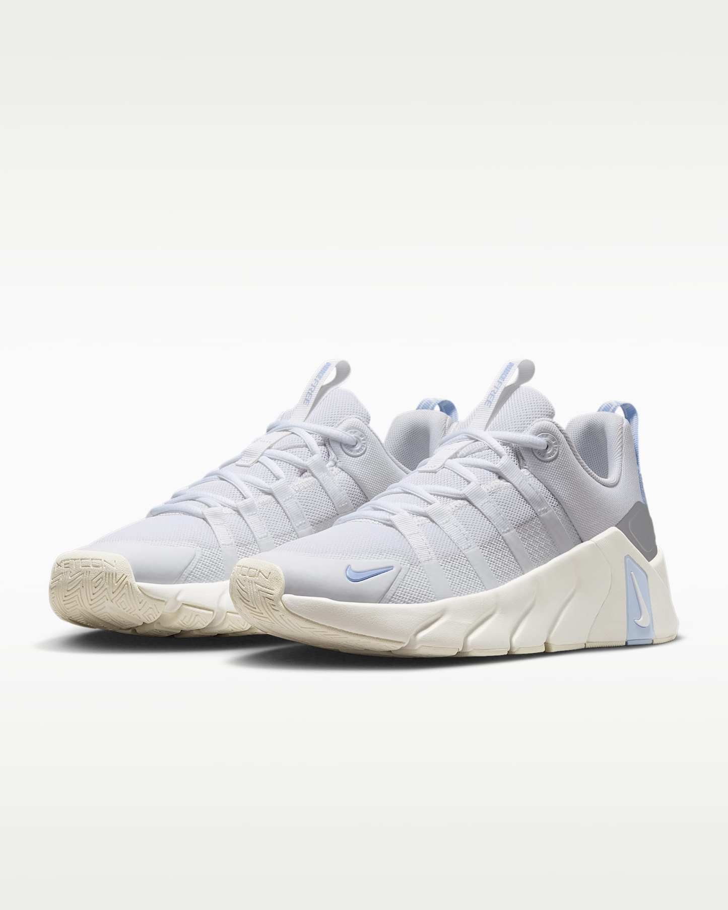 Nike Free Metcon 7 Kadın Antrenman Ayakkabısı - Beyaz/Hydrogen Blue/Metallic Silver/Beyaz