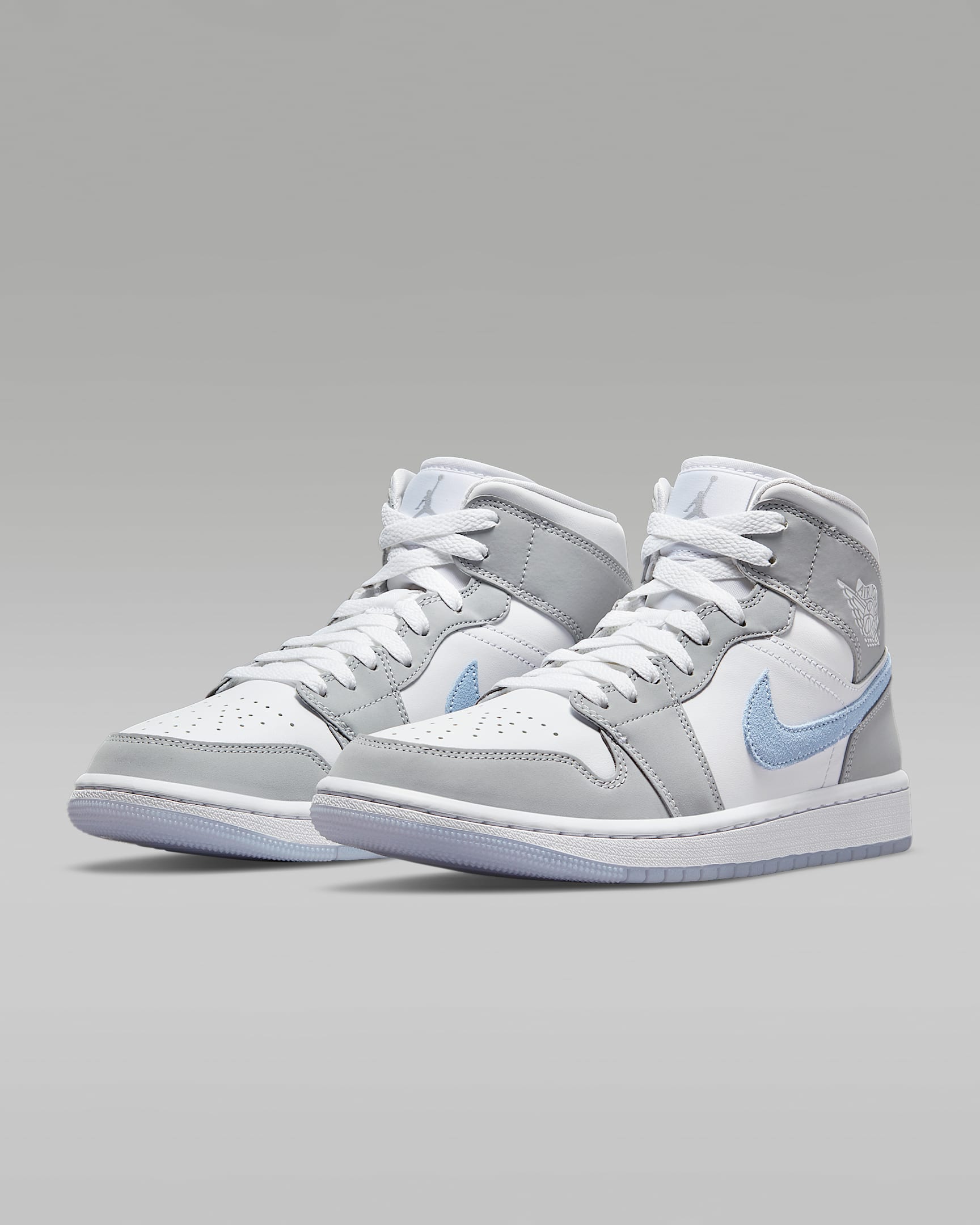 Air Jordan 1 Mid Kadın Ayakkabısı - Beyaz/Wolf Grey/Aluminum