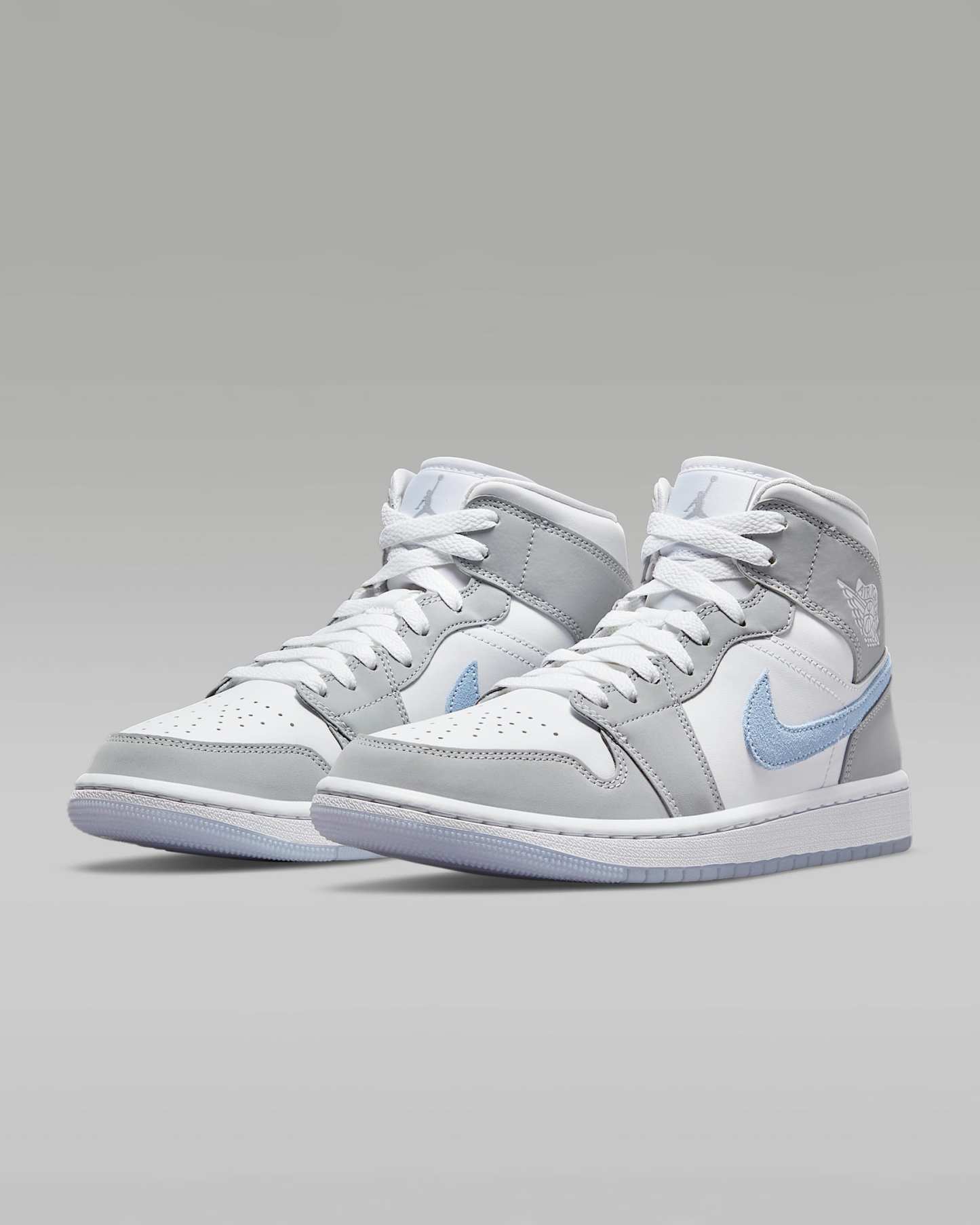 Air Jordan 1 Mid Kadın Ayakkabısı - Beyaz/Wolf Grey/Aluminum
