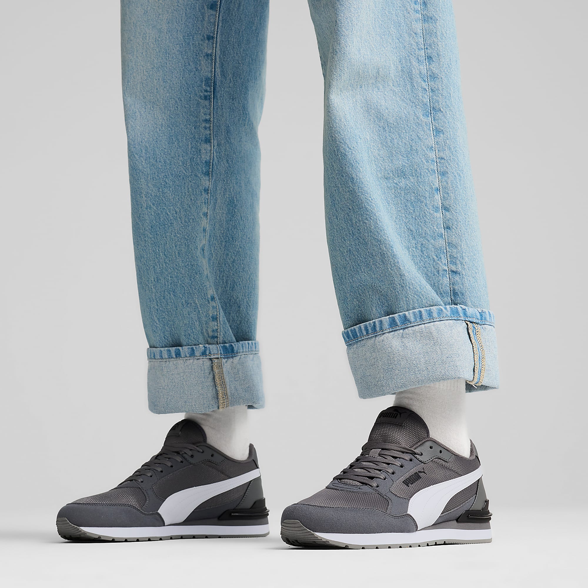 ST Runner v4 Mesh Unisex Spor Ayakkabı - Cool Dark Gray-PUMA White-PUMA Black - 399666_03 - Görsel 2