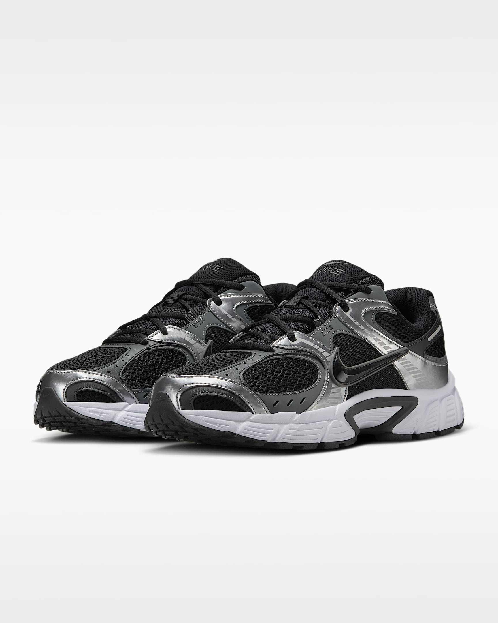 Nike V5 RNR Erkek Ayakkabısı - Siyah/Anthracite/Smoke Grey/Siyah