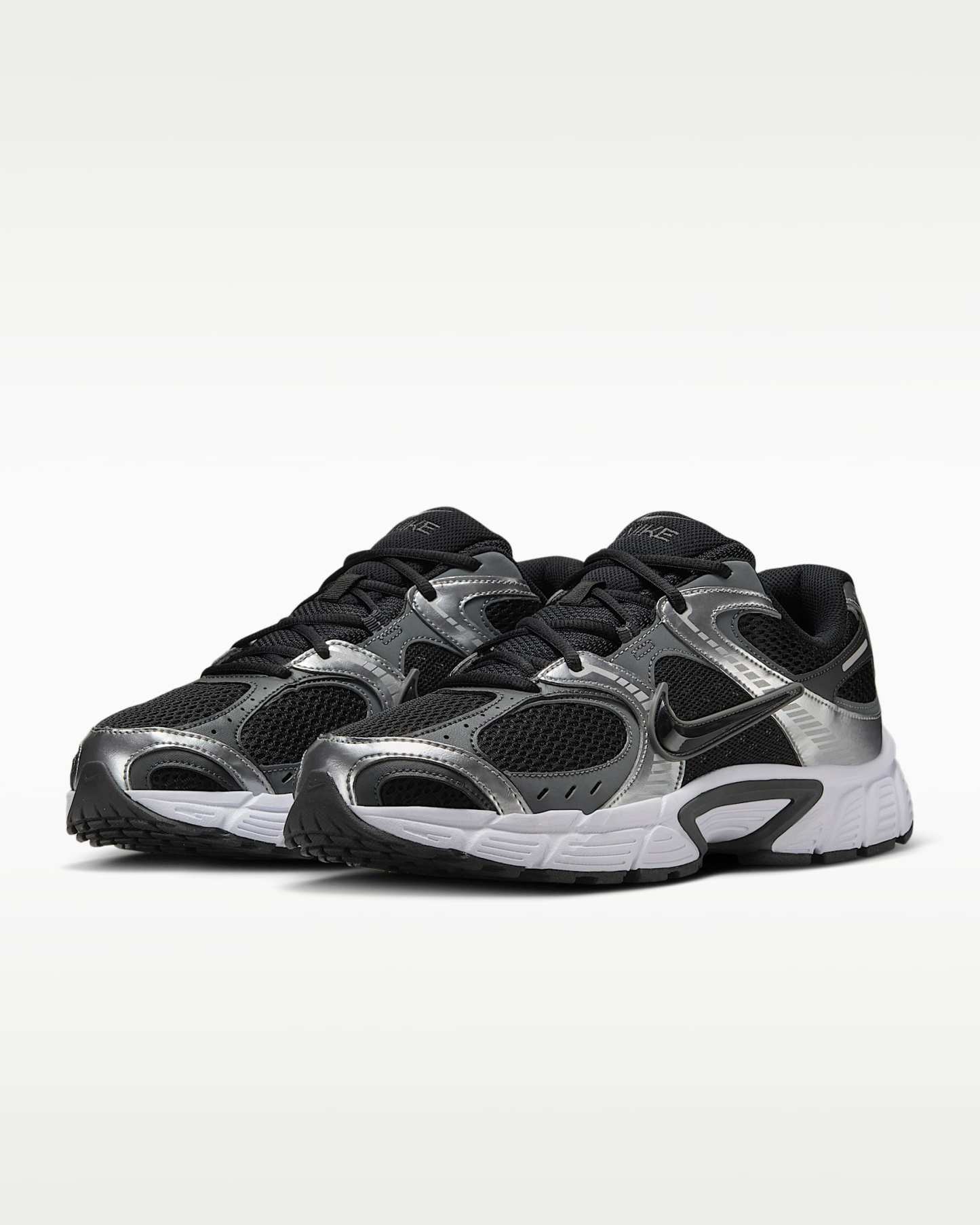 Nike V5 RNR Erkek Ayakkabısı - Siyah/Anthracite/Smoke Grey/Siyah