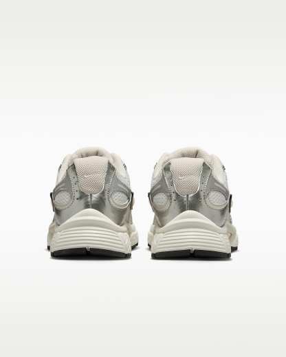 Nike V5 RNR Yansıtıcı Tasarım Vurgulu Kadın Ayakkabısı - Summit White/Sail/Siyah/Light Orewood Brown