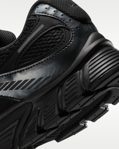Nike V5 RNR Erkek Ayakkabısı - Siyah/Anthracite/Siyah
