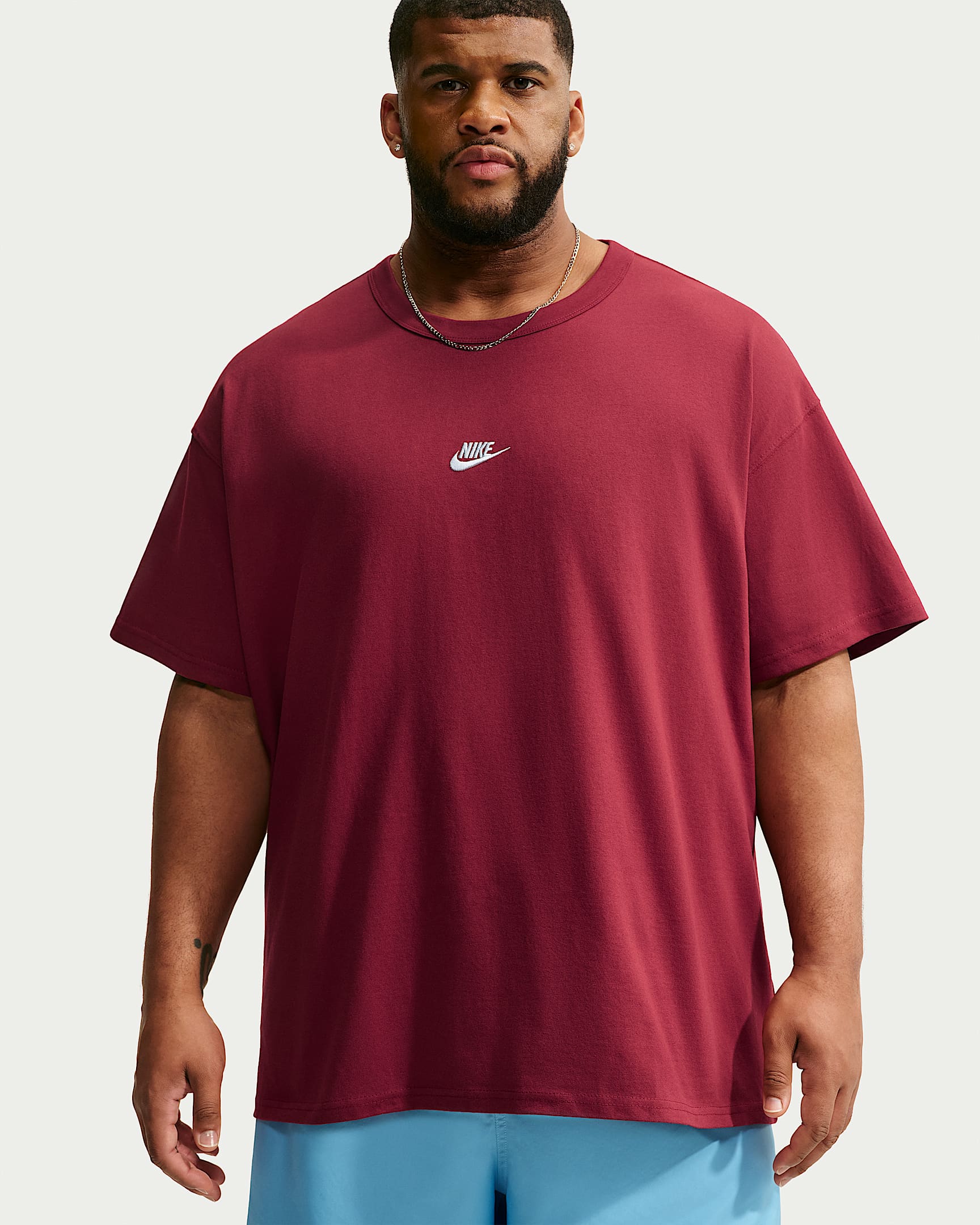 Nike Sportswear Premium Essentials Erkek Tişörtü - Team Red